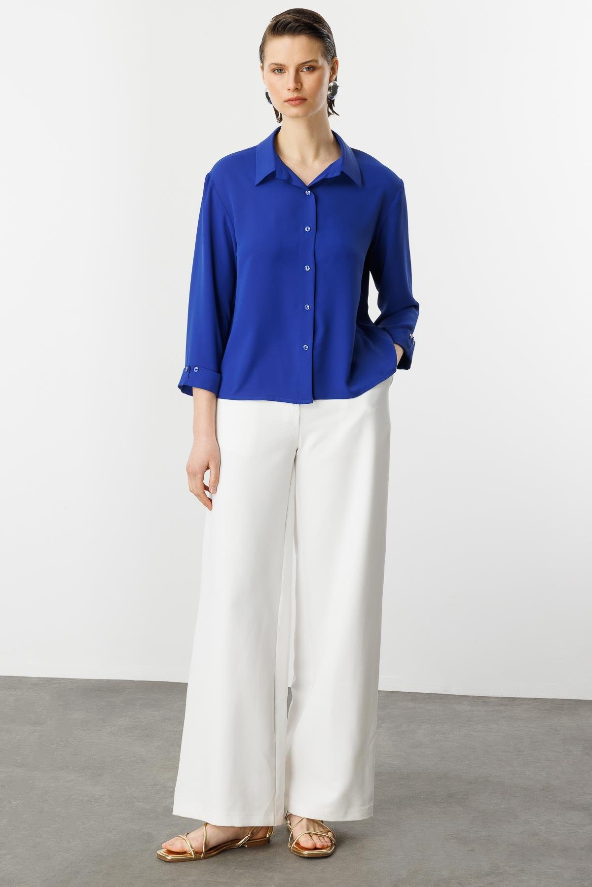 Taşlı Düğme Detaylı Gömlek-SAX