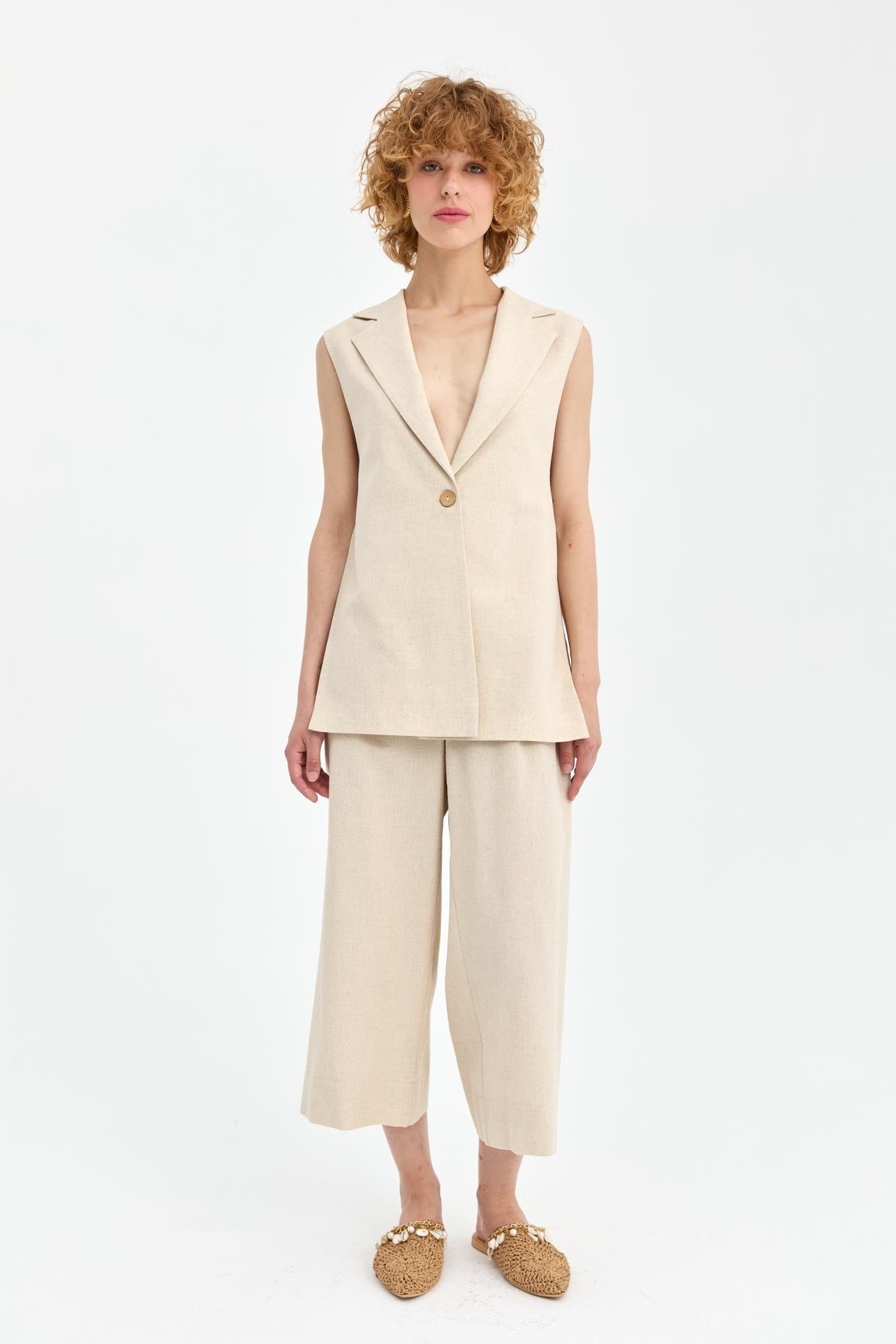 Tek Düğmeli ve Bel Bağlamalı Keten Yelek - BEJ