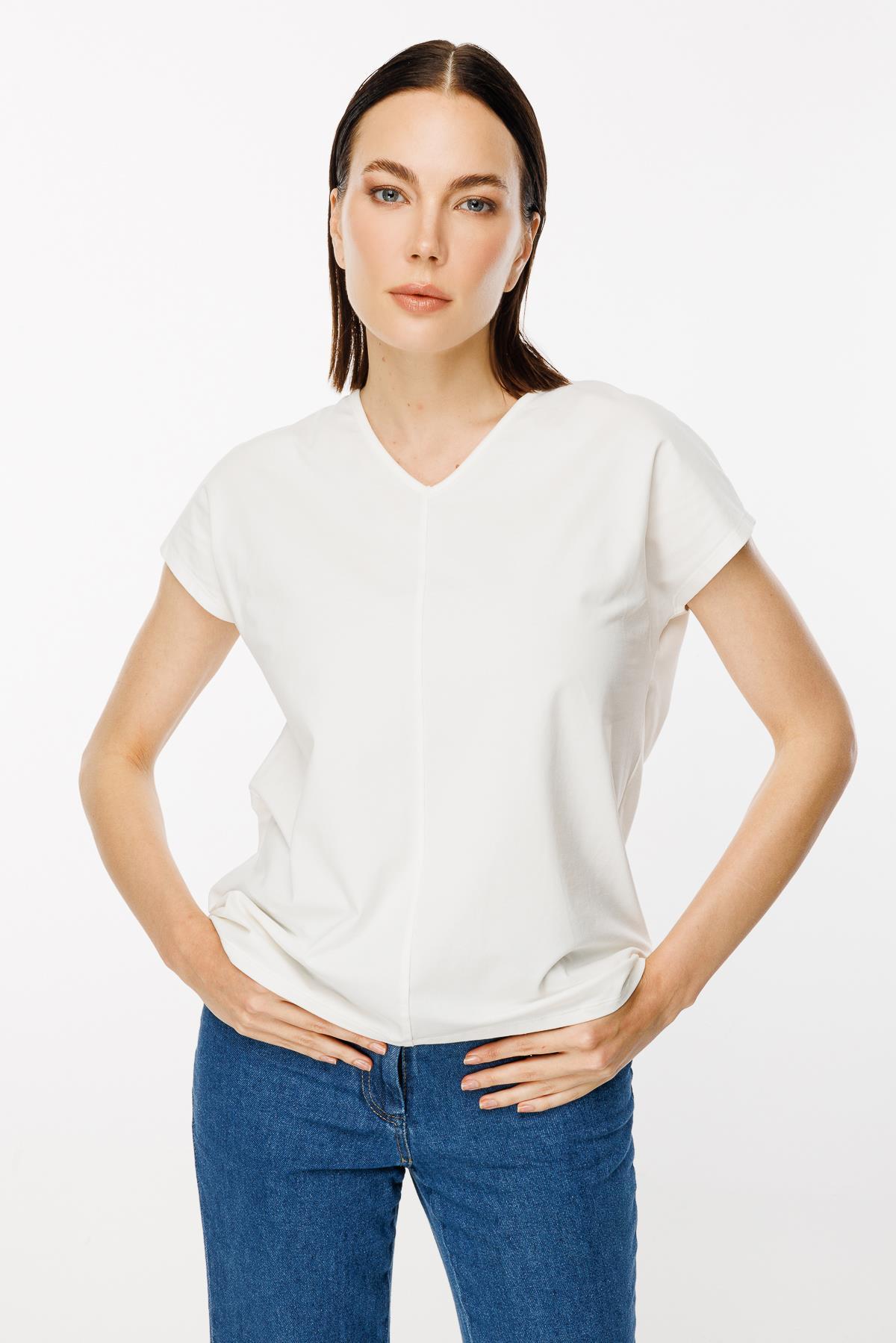 V Yaka Önü Dikiş Detaylı Tişört - KEMIK