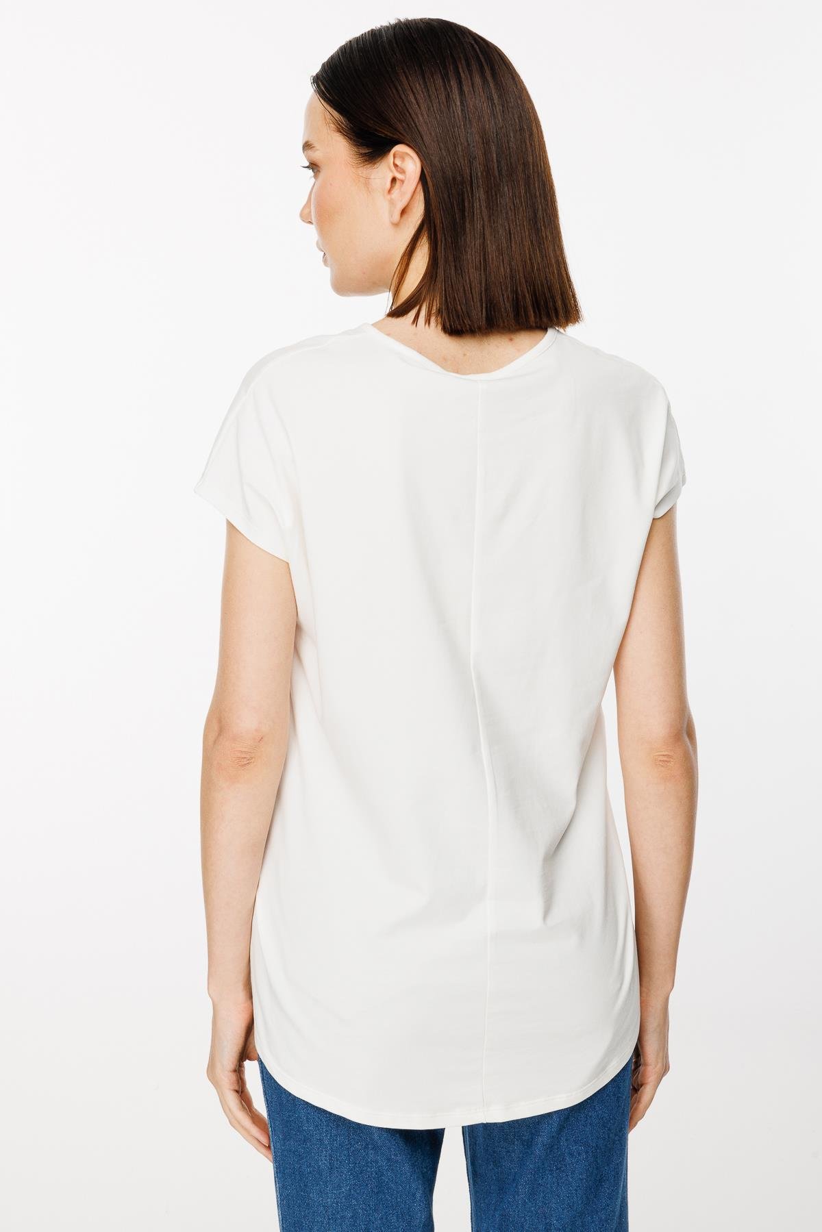 V Yaka Önü Dikiş Detaylı Tişört - KEMIK