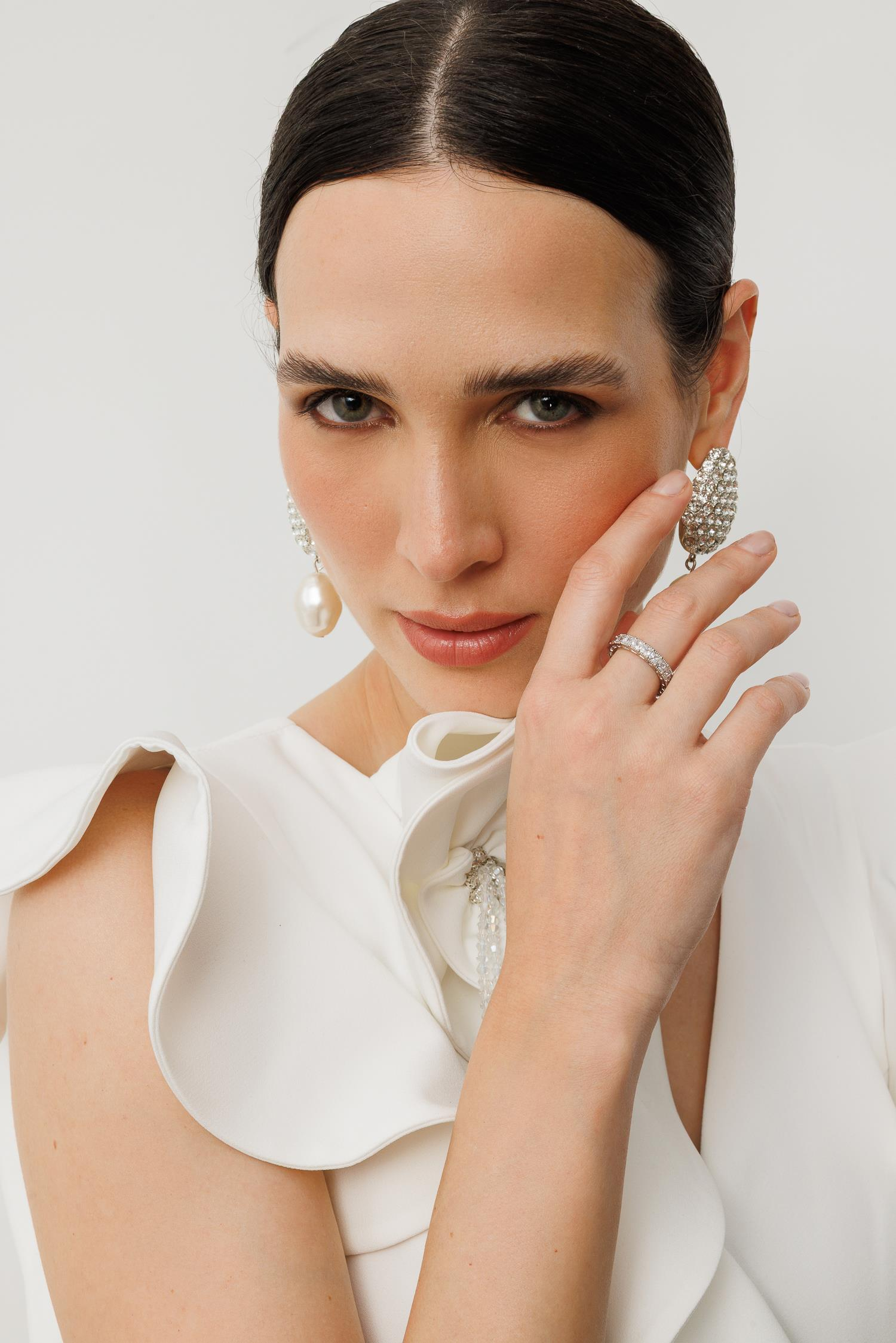 Volanlı Yırtmaçlı Abiye Elbise-BEYAZ