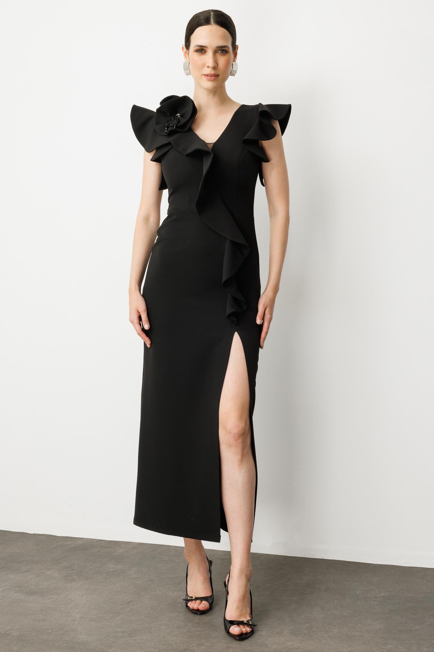 Volanlı Yırtmaçlı Abiye Elbise-SİYAH