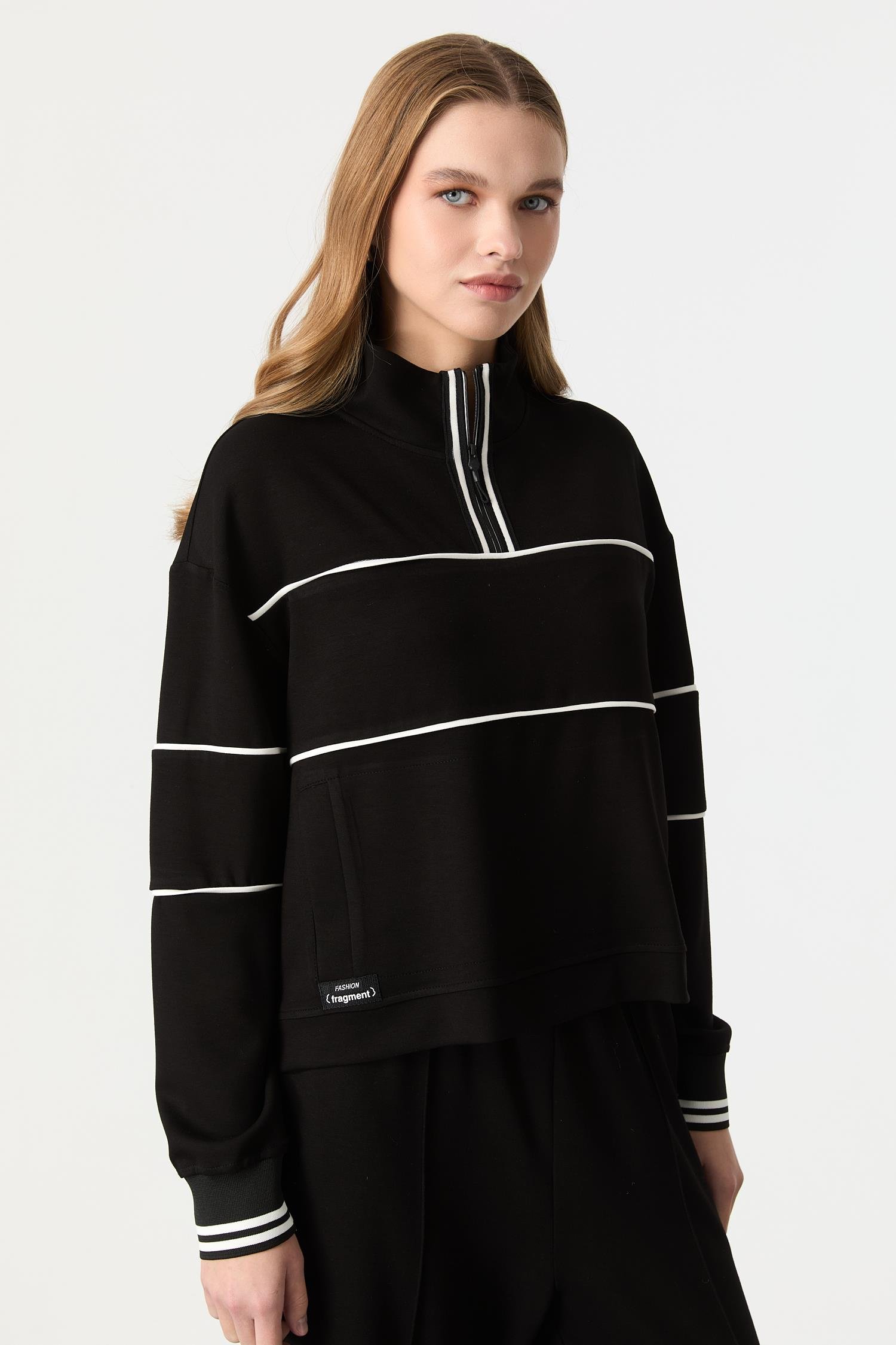 Yakası Fermuarlı Modal Bluz-SİYAH