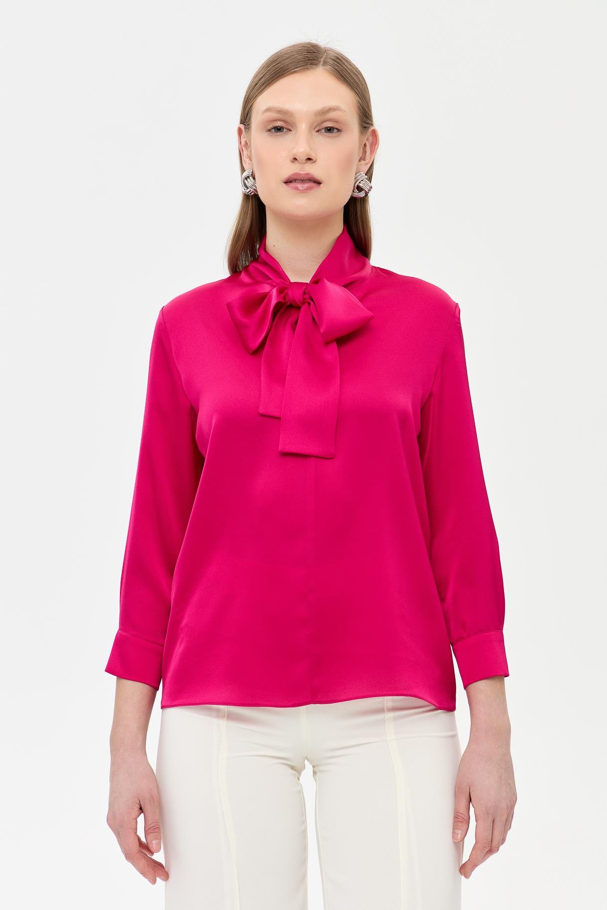 Yakası Fularlı Saten Gömlek - FUJYA