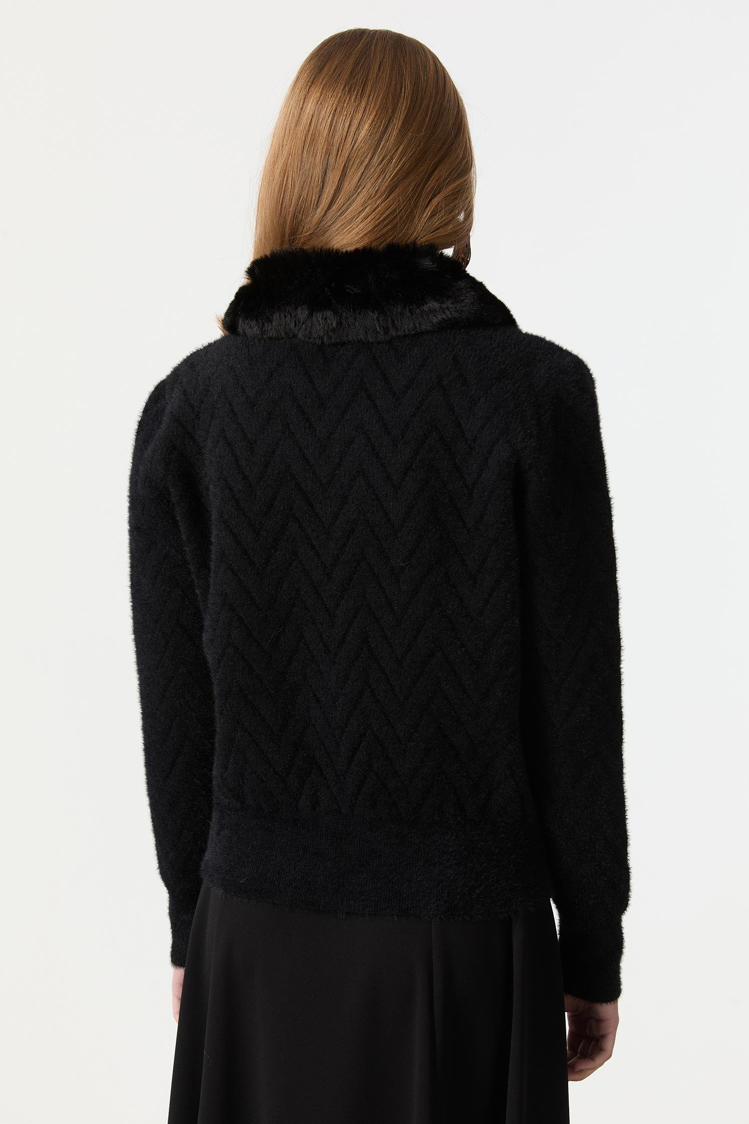 Yakası Kürklü Triko Hırka-SİYAH