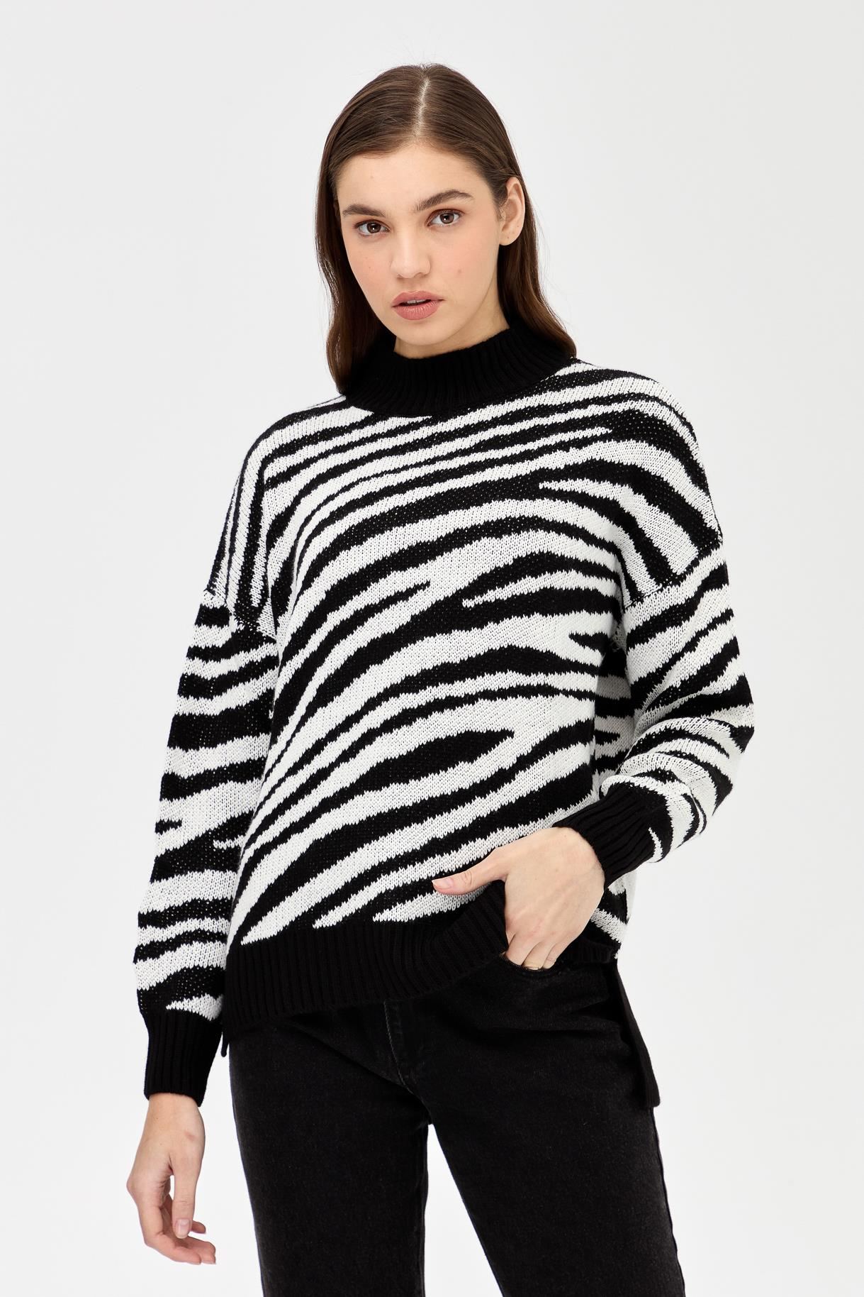 Yarım Balıkçı Zebra Desenli Triko Kazak - SİYAH