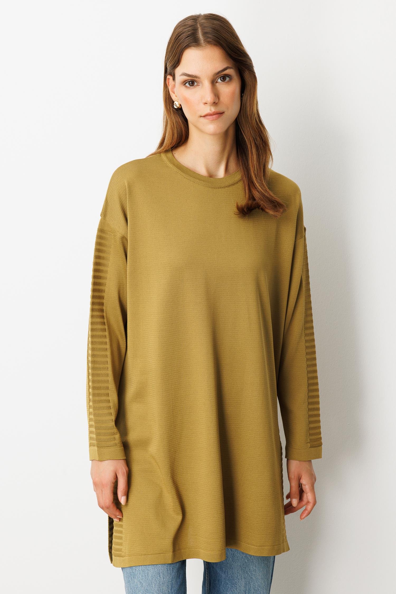 Yırtmaç Detaylı Triko Tunik-Y.YEŞİLİ