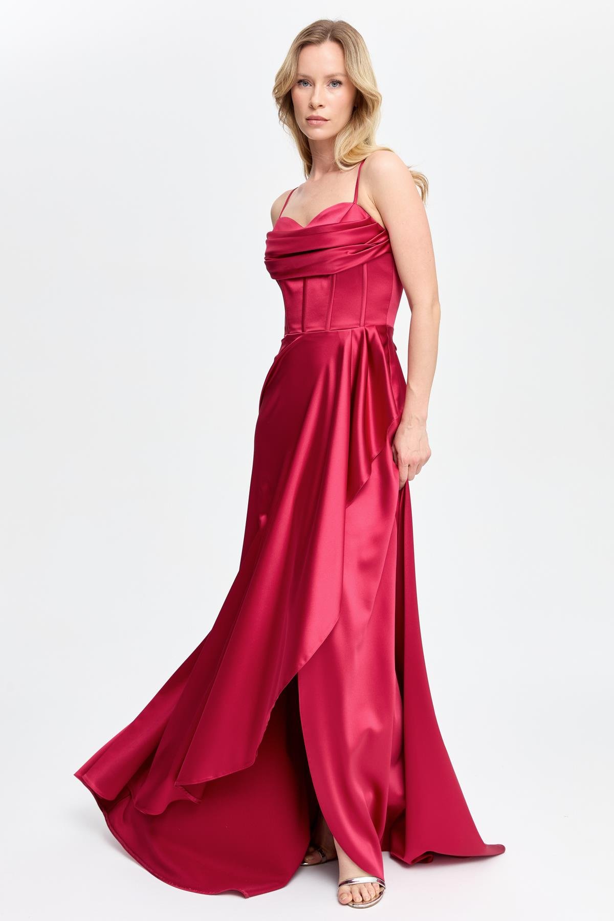 Yırtmaçlı Uzun Saten Abiye - BORDO