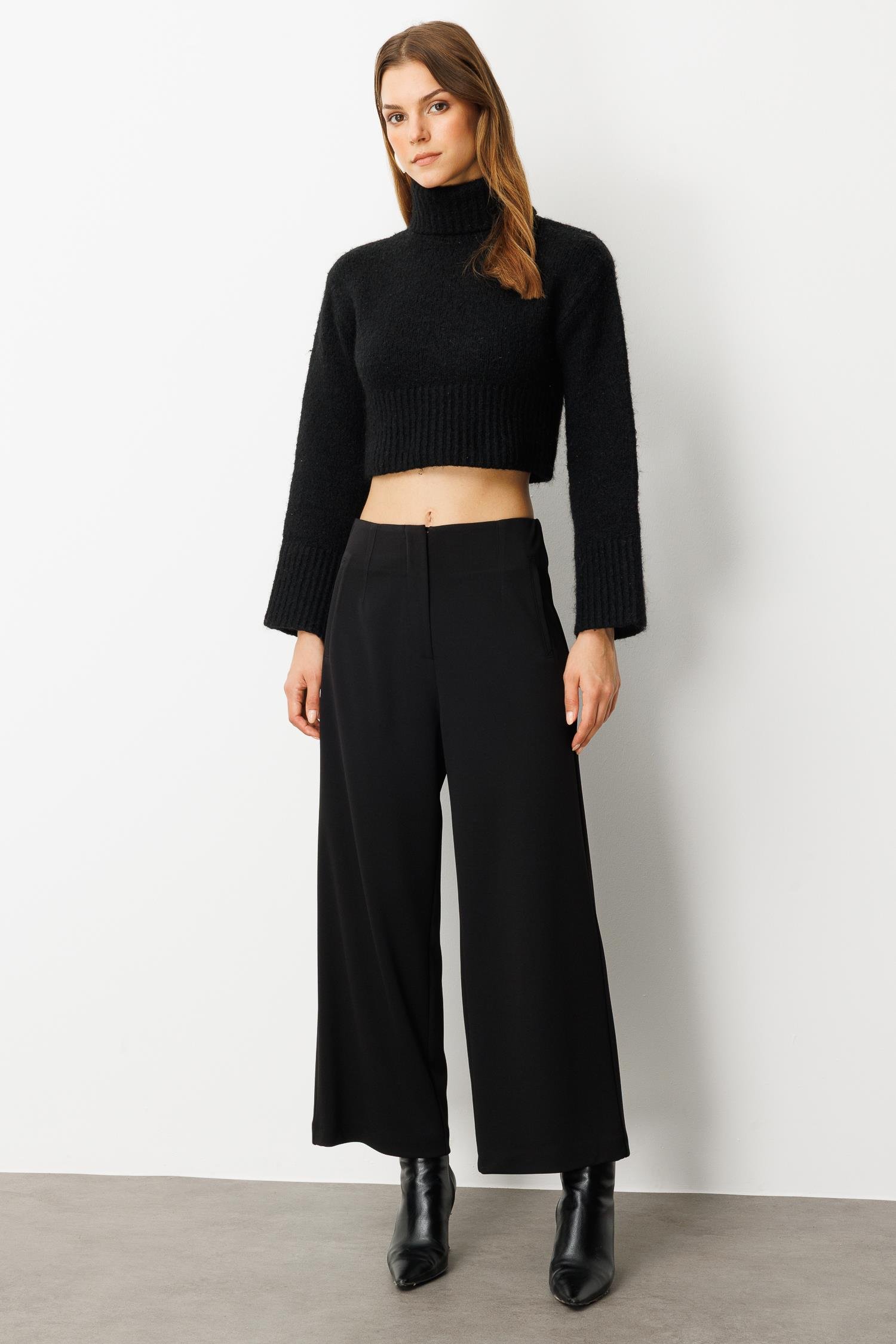 Yüksek Bel Bol Paça Krep Pantolon-SİYAH