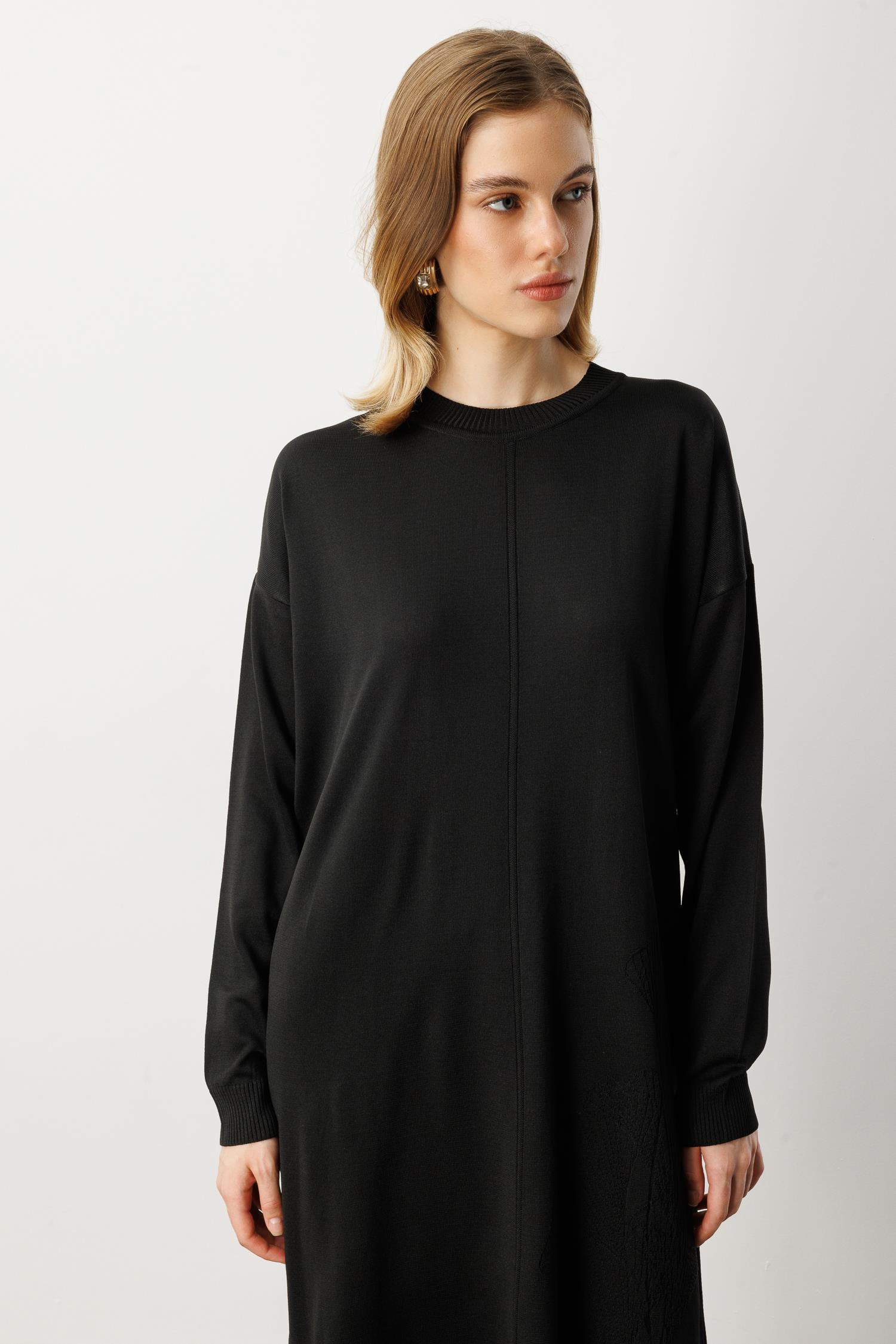 Yuvarlak Yaka Desenli Triko Tunik-SİYAH