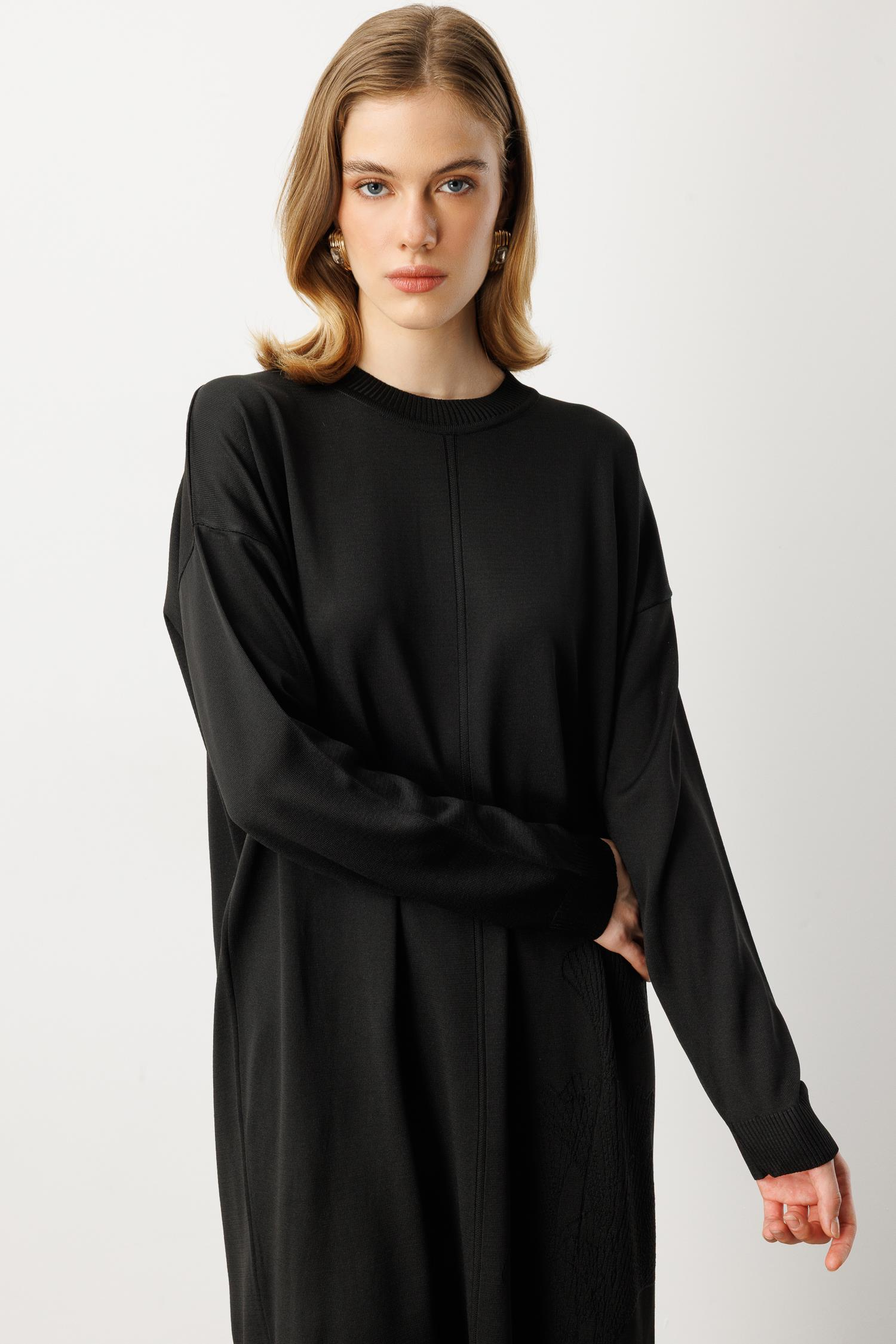 Yuvarlak Yaka Desenli Triko Tunik-SİYAH