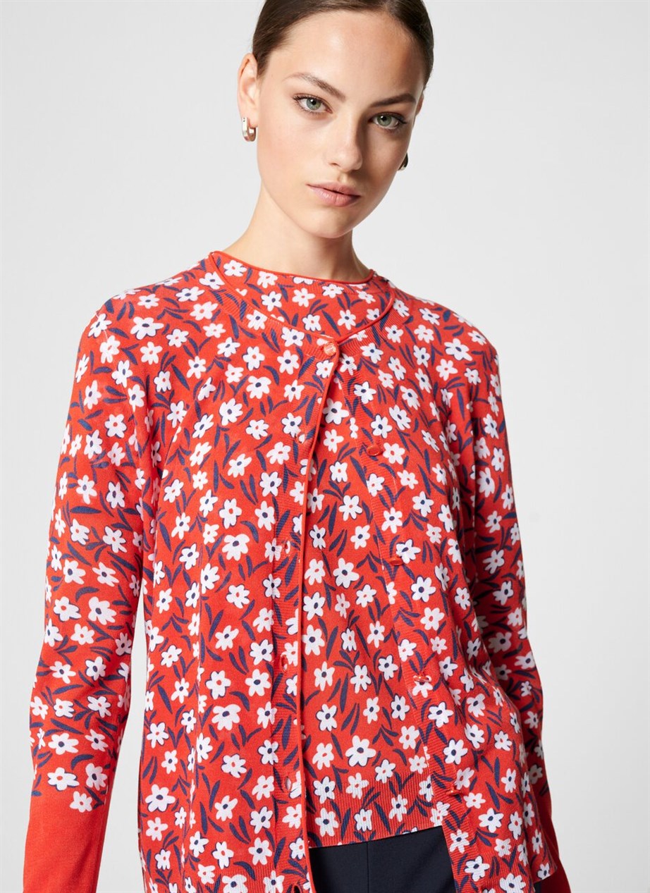 ESCADA  HIRKA