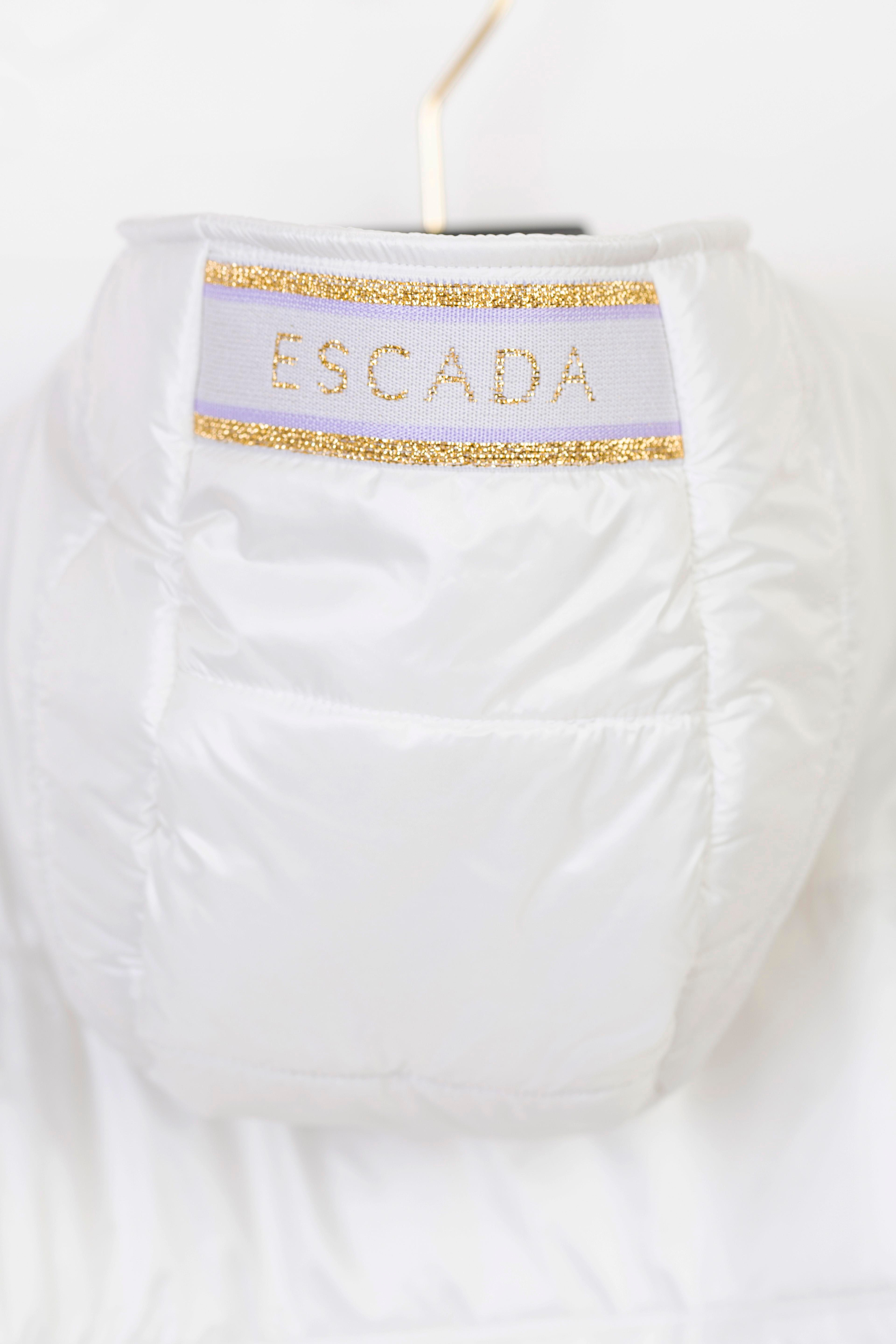 ESCADA  C.DIŞ GİYİM