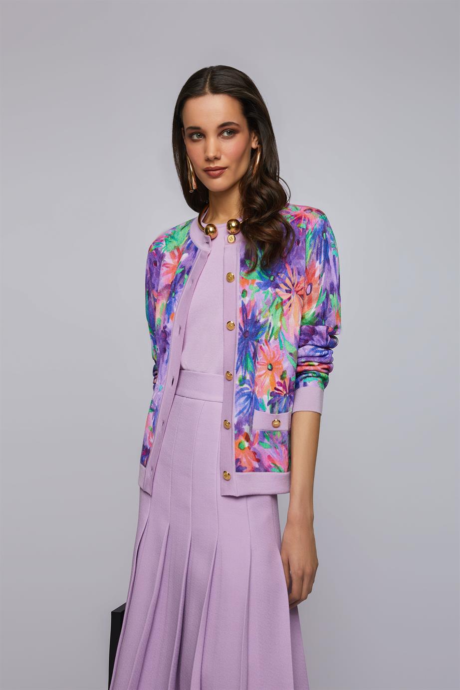 ESCADA  HIRKA