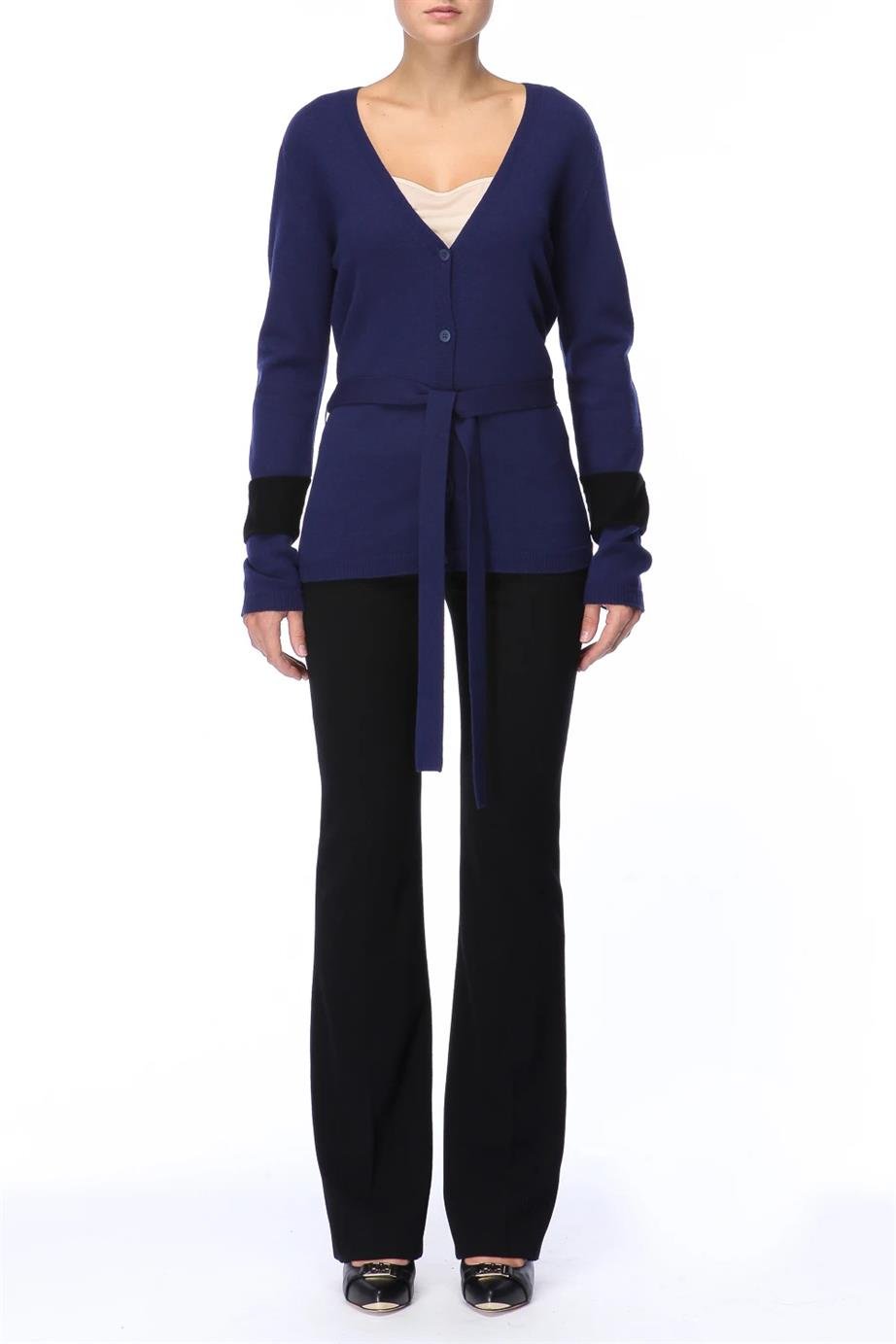 ESCADA  HIRKA