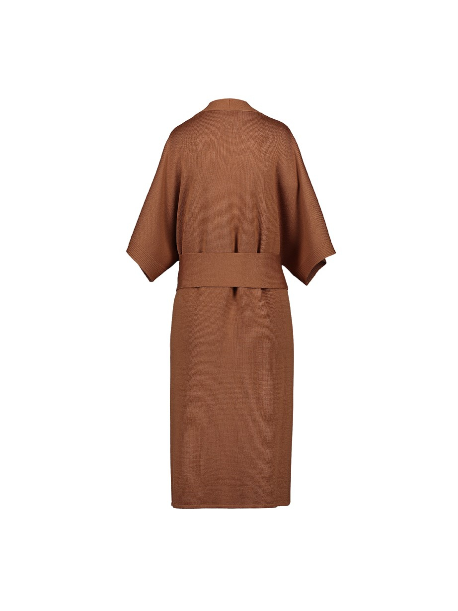 ESCADA  HIRKA