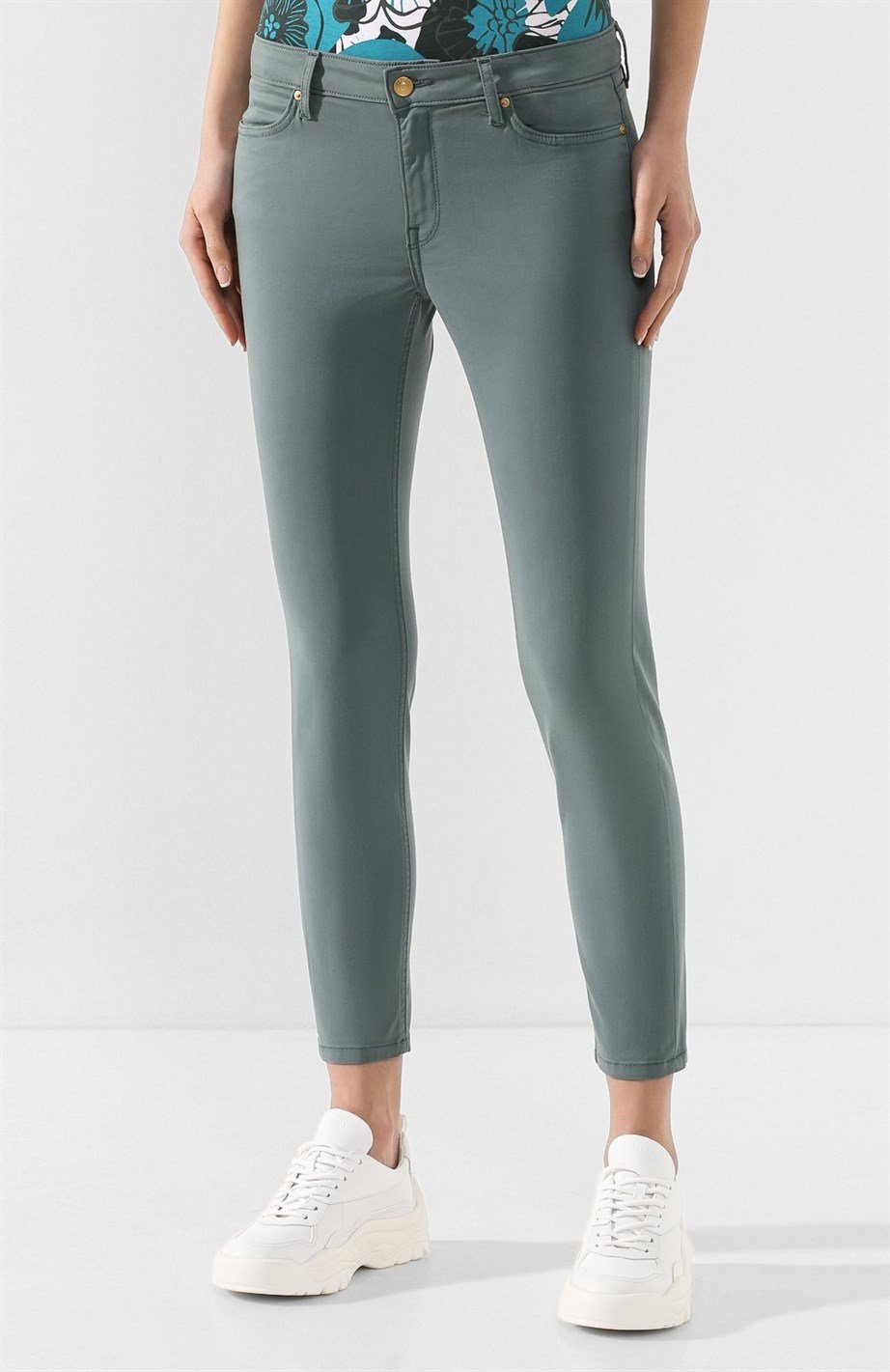 ESCADA  JEAN PANTOLON