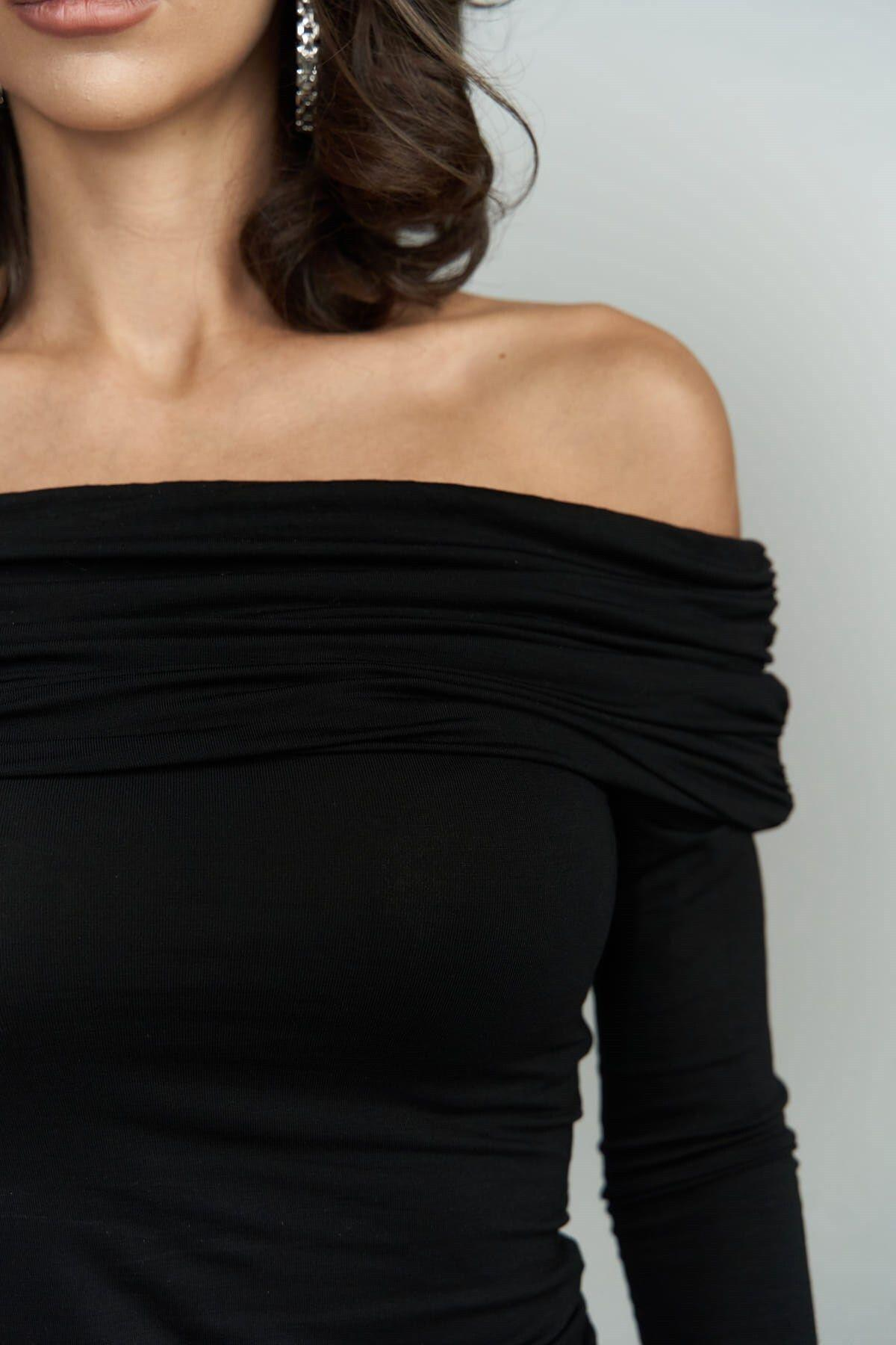 Alonzo Carmen Neckline Long Sleeve Black Blouse