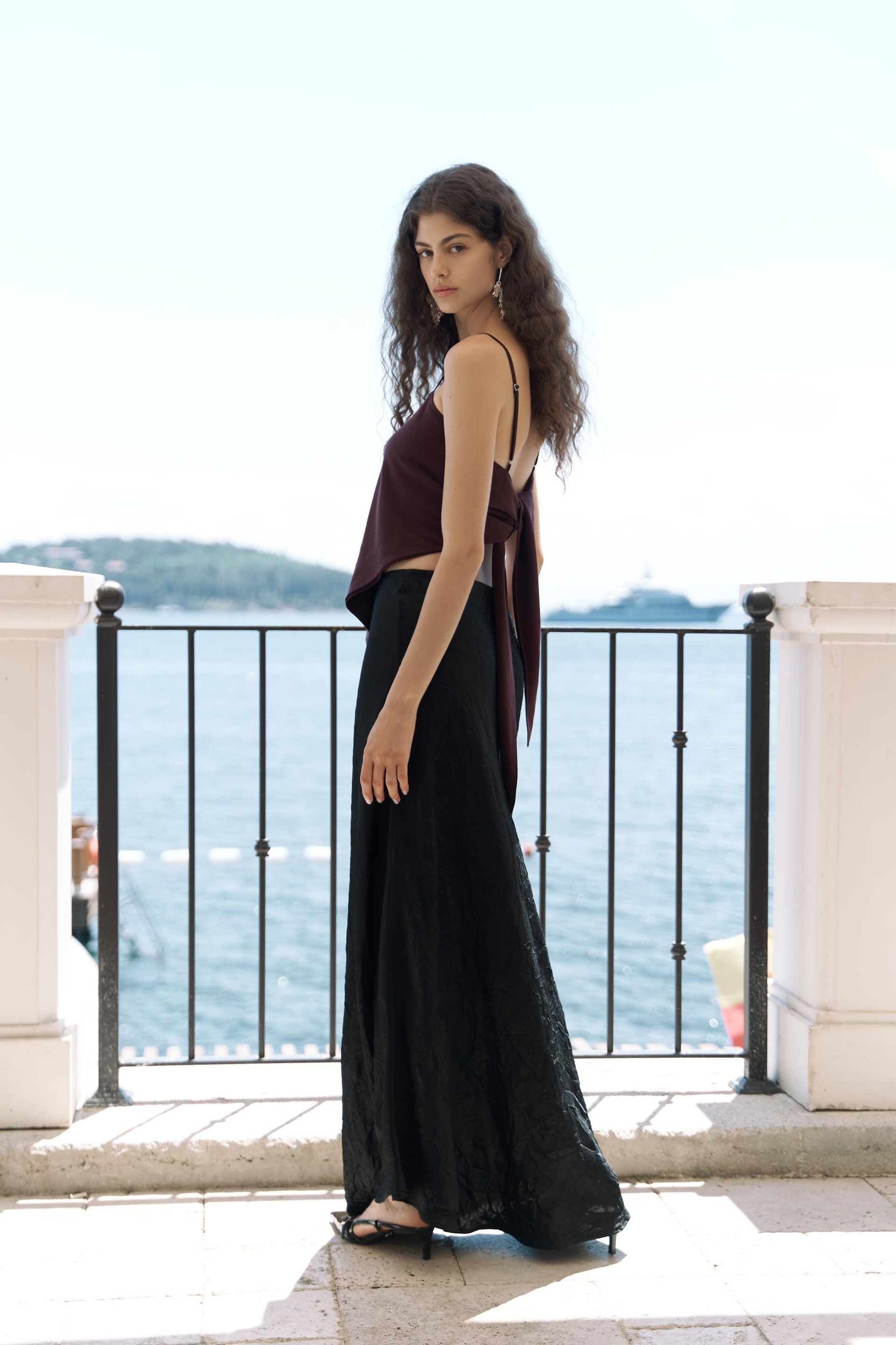 Alytih Üçgen Detay Bordo Crop