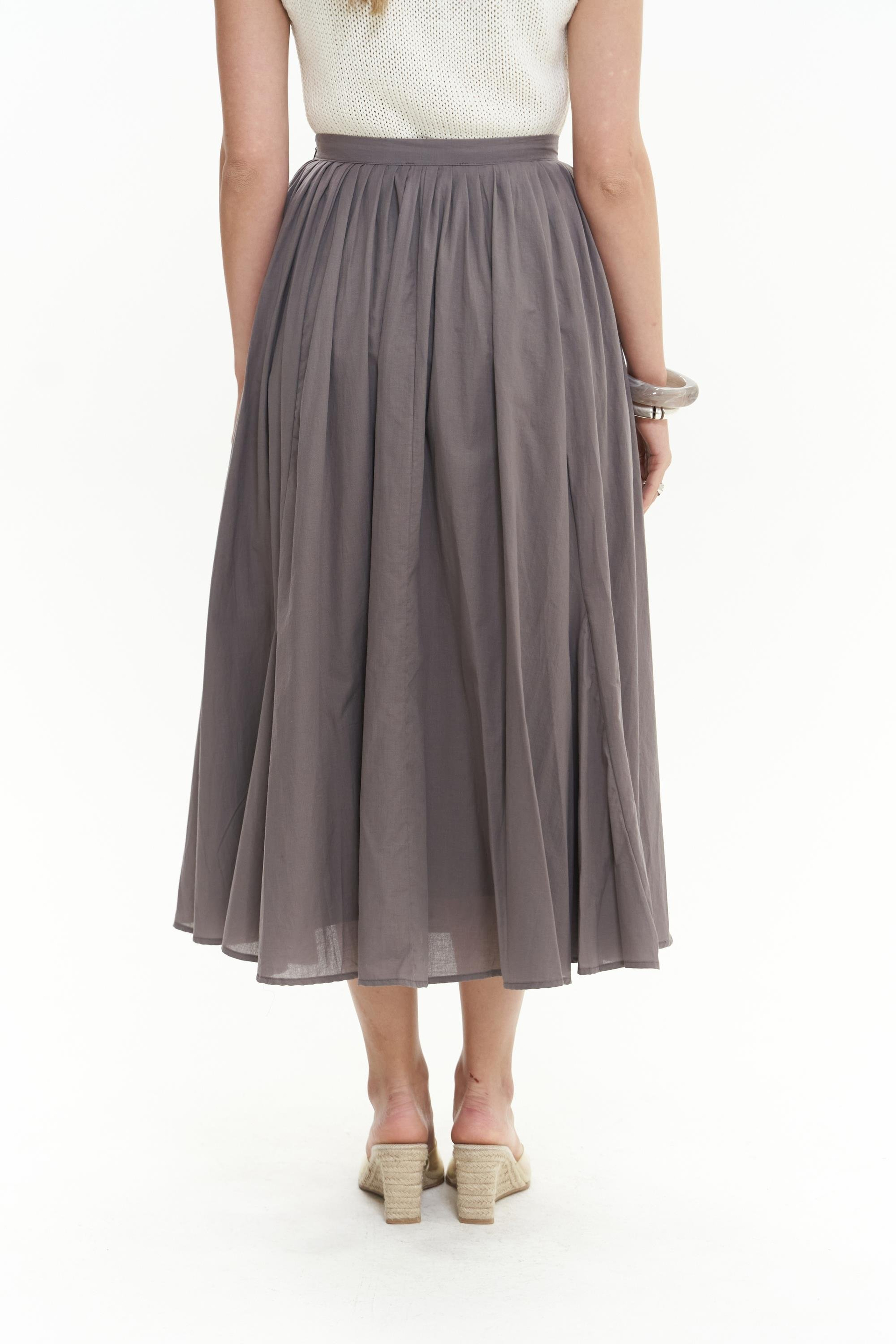 Amaya Bilek Hizasında Pileli Füme Etek