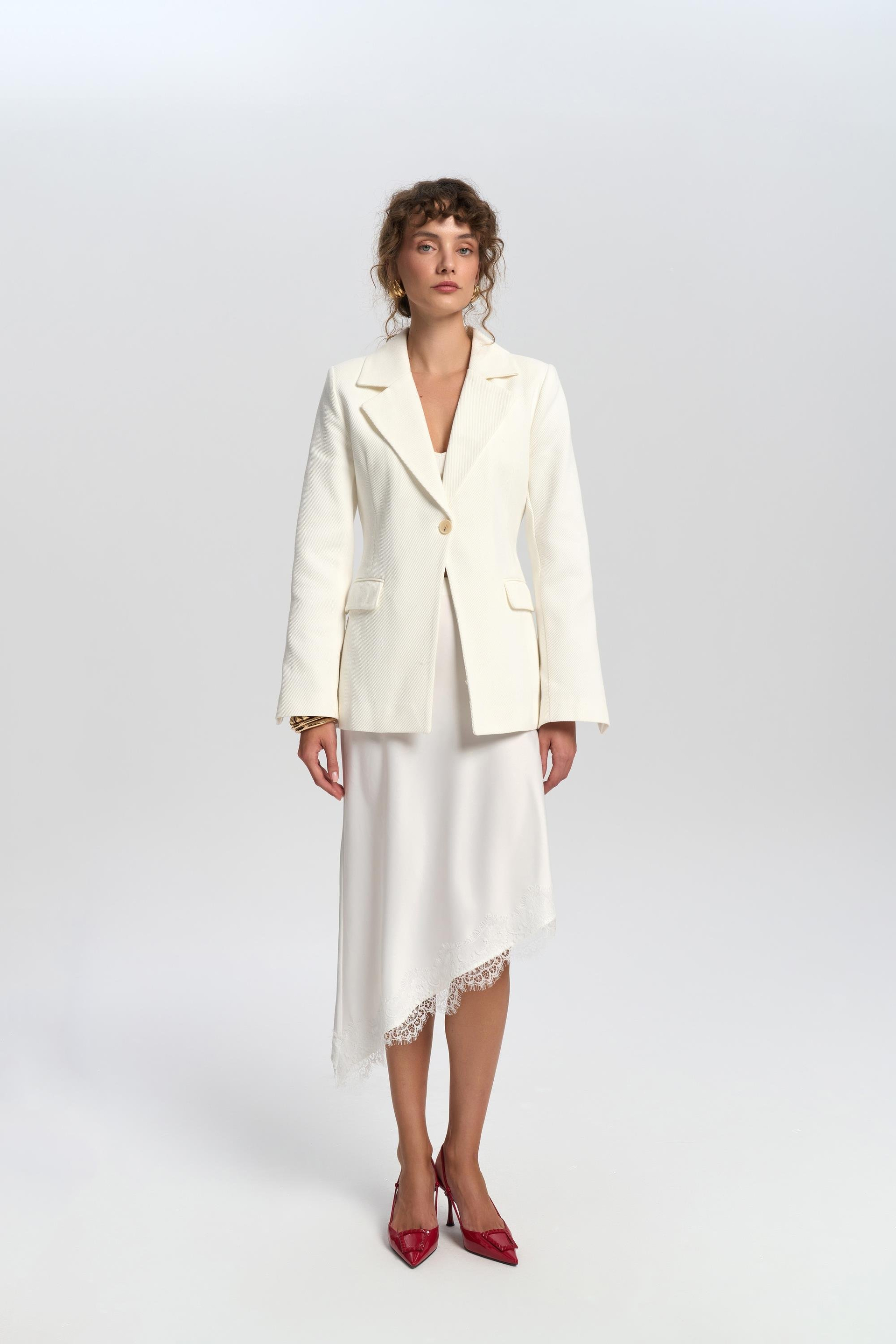 Anisah Belden Oturmalı Ekru Blazer