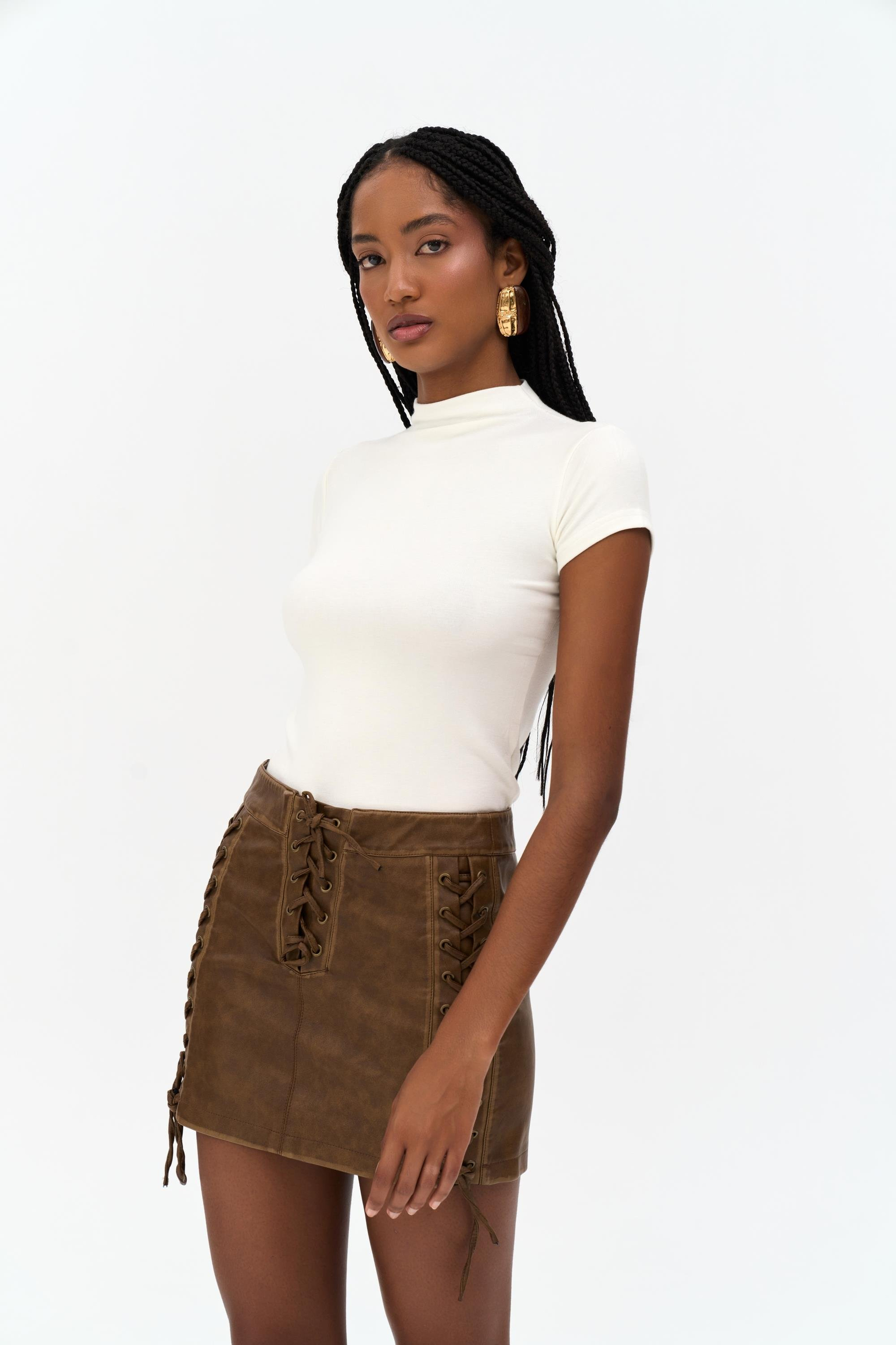 Anvers High Neck Ecru Crop