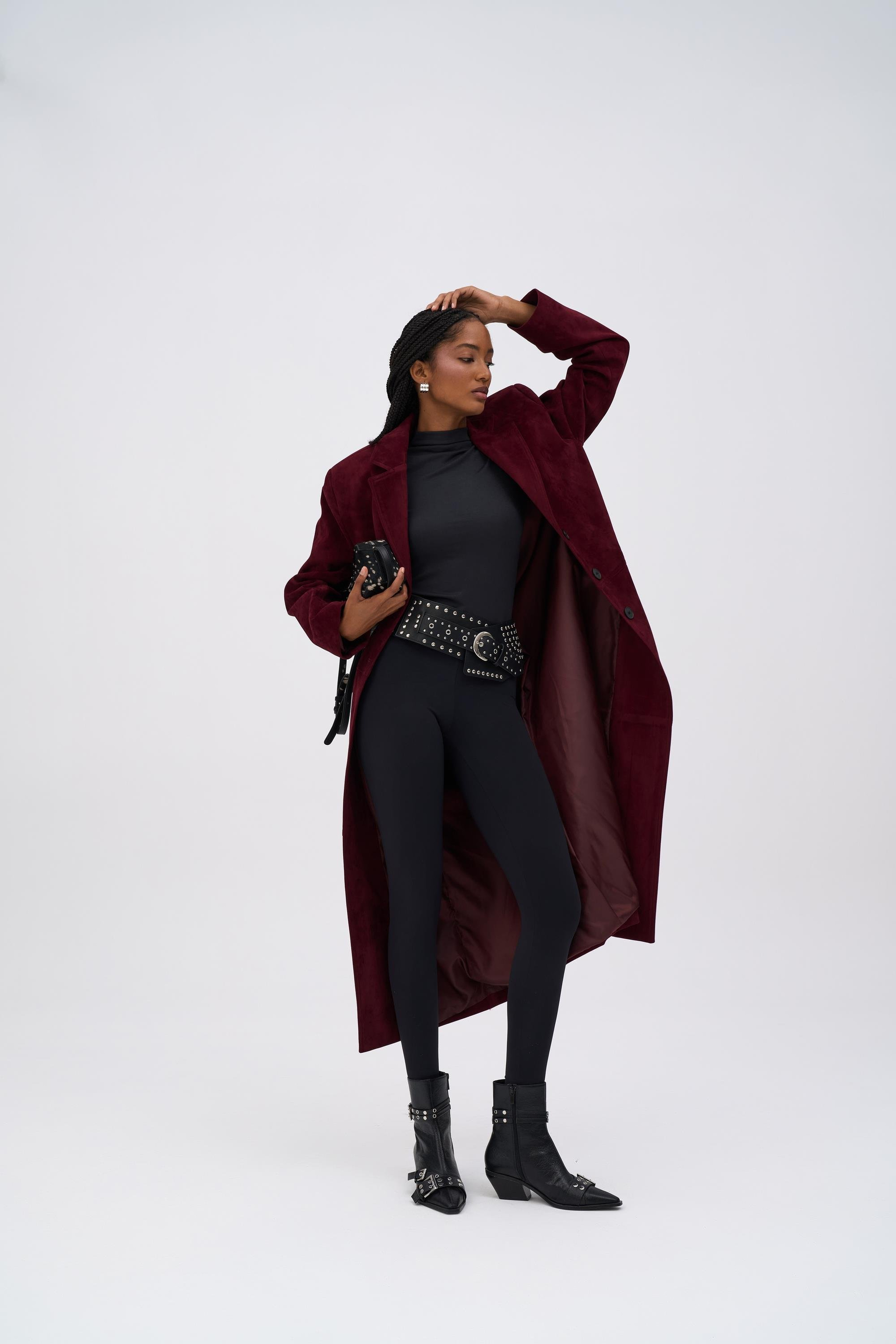 Anvers High Neck Black Crop