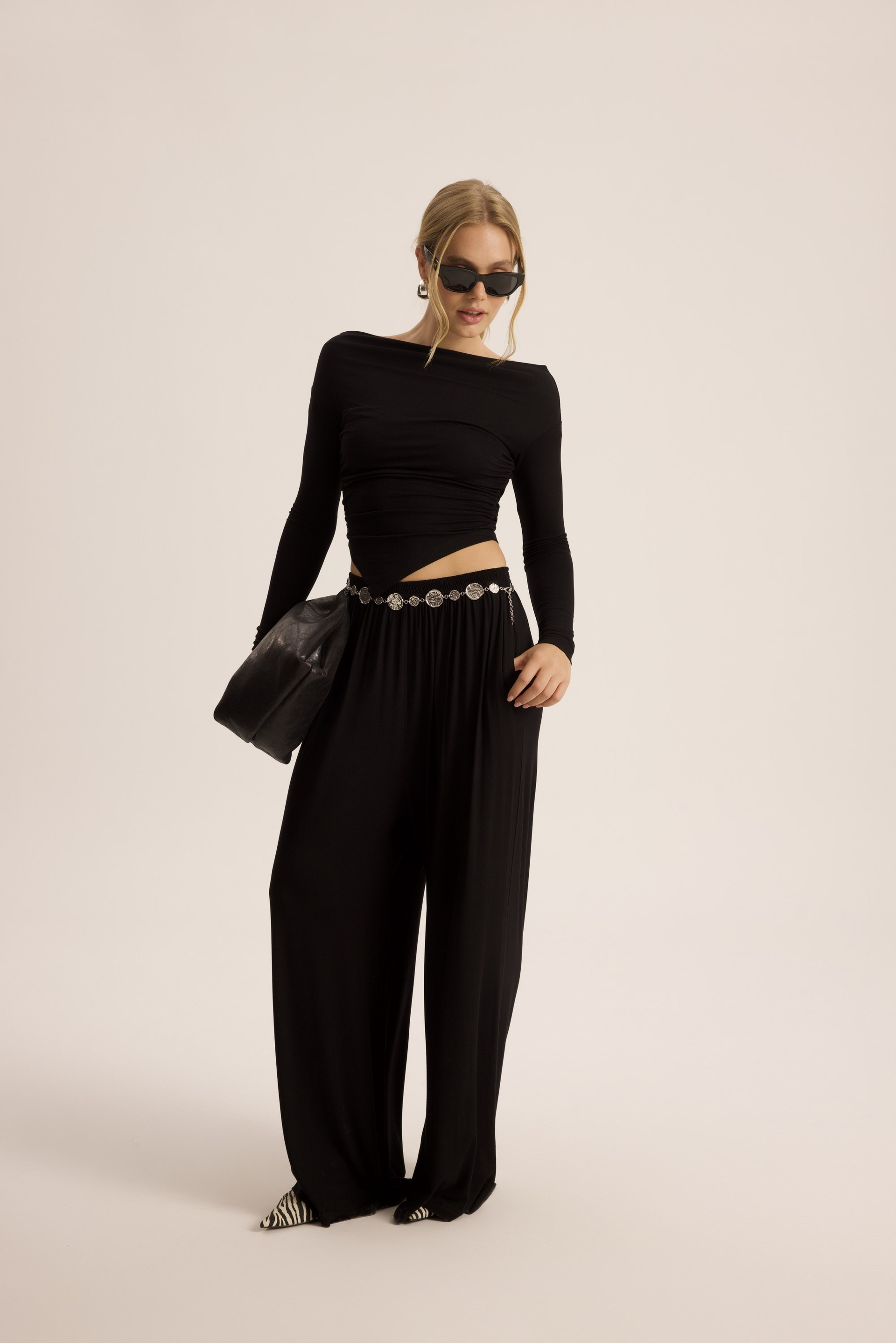 Apolline Üçgen Kesim Siyah Crop Pantolon Takım