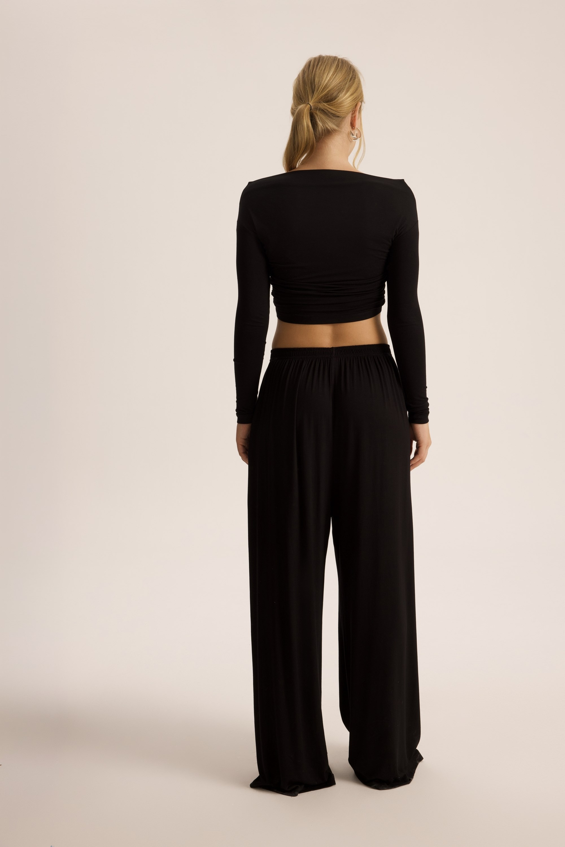 Apolline Üçgen Kesim Siyah Crop Pantolon Takım