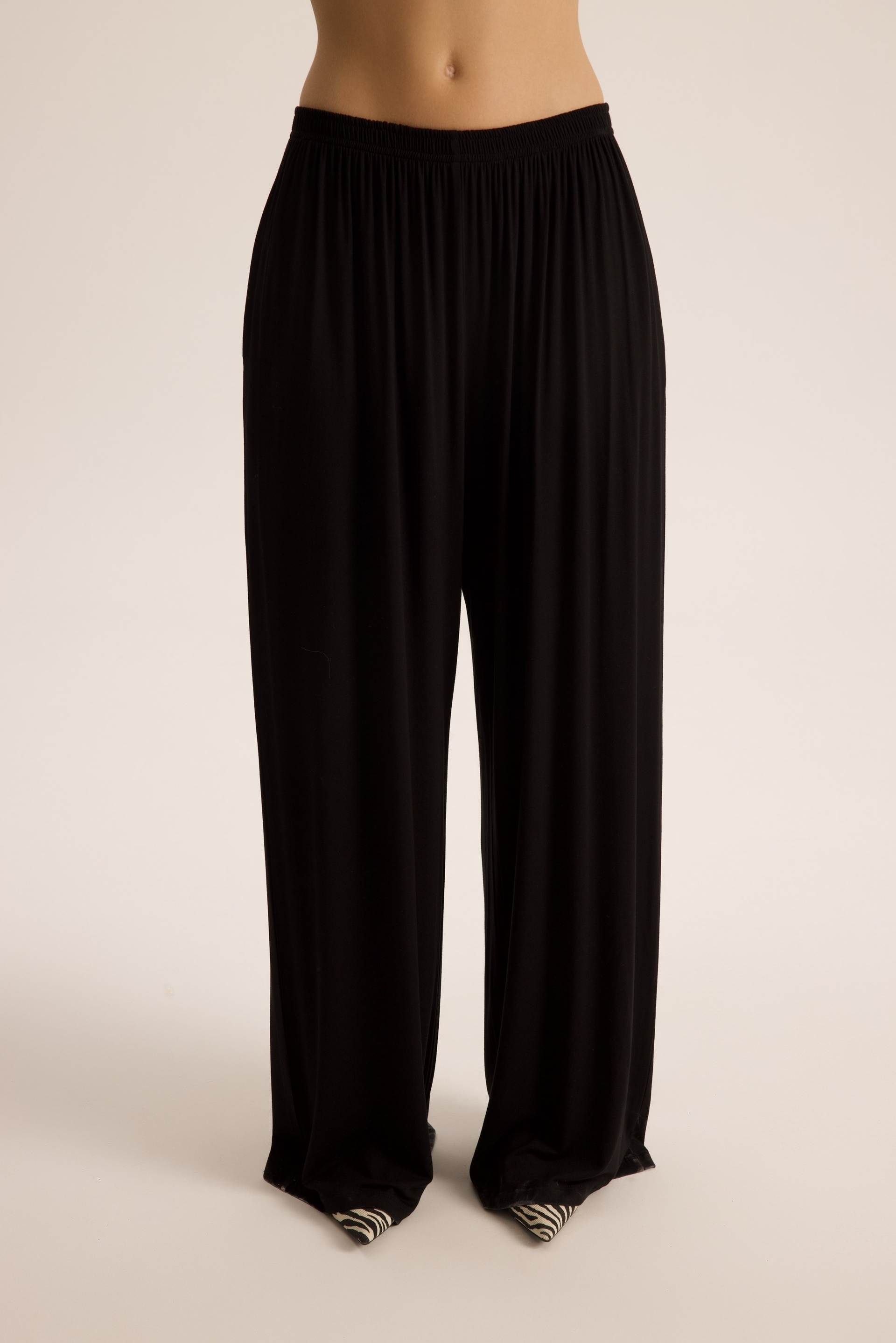 Apolline Üçgen Kesim Siyah Crop Pantolon Takım