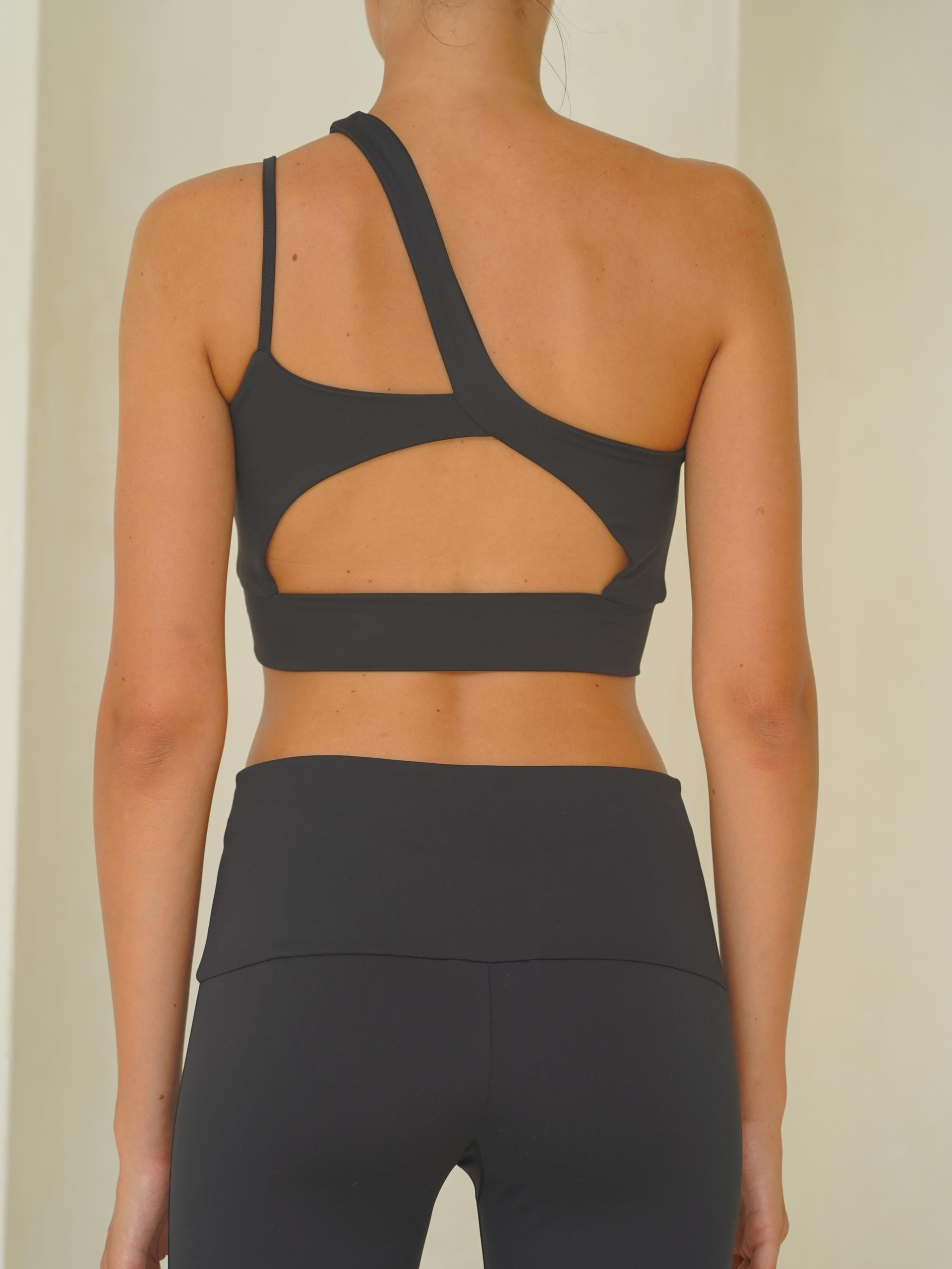 Asana Omuz Detay Spor Antrasit Crop