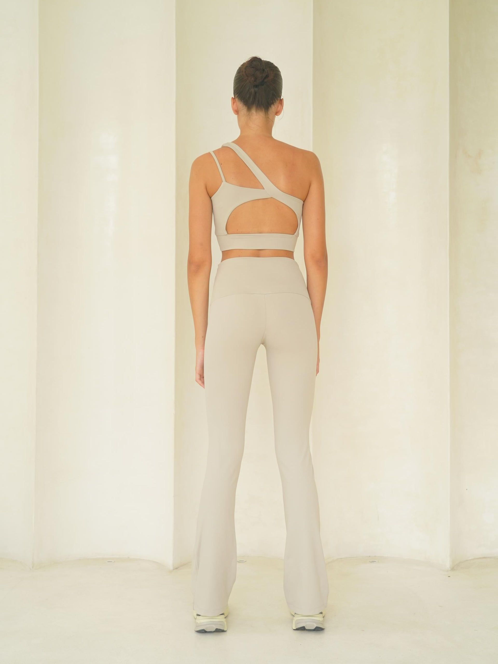 Asana Omuz Detay Spor Taş Crop