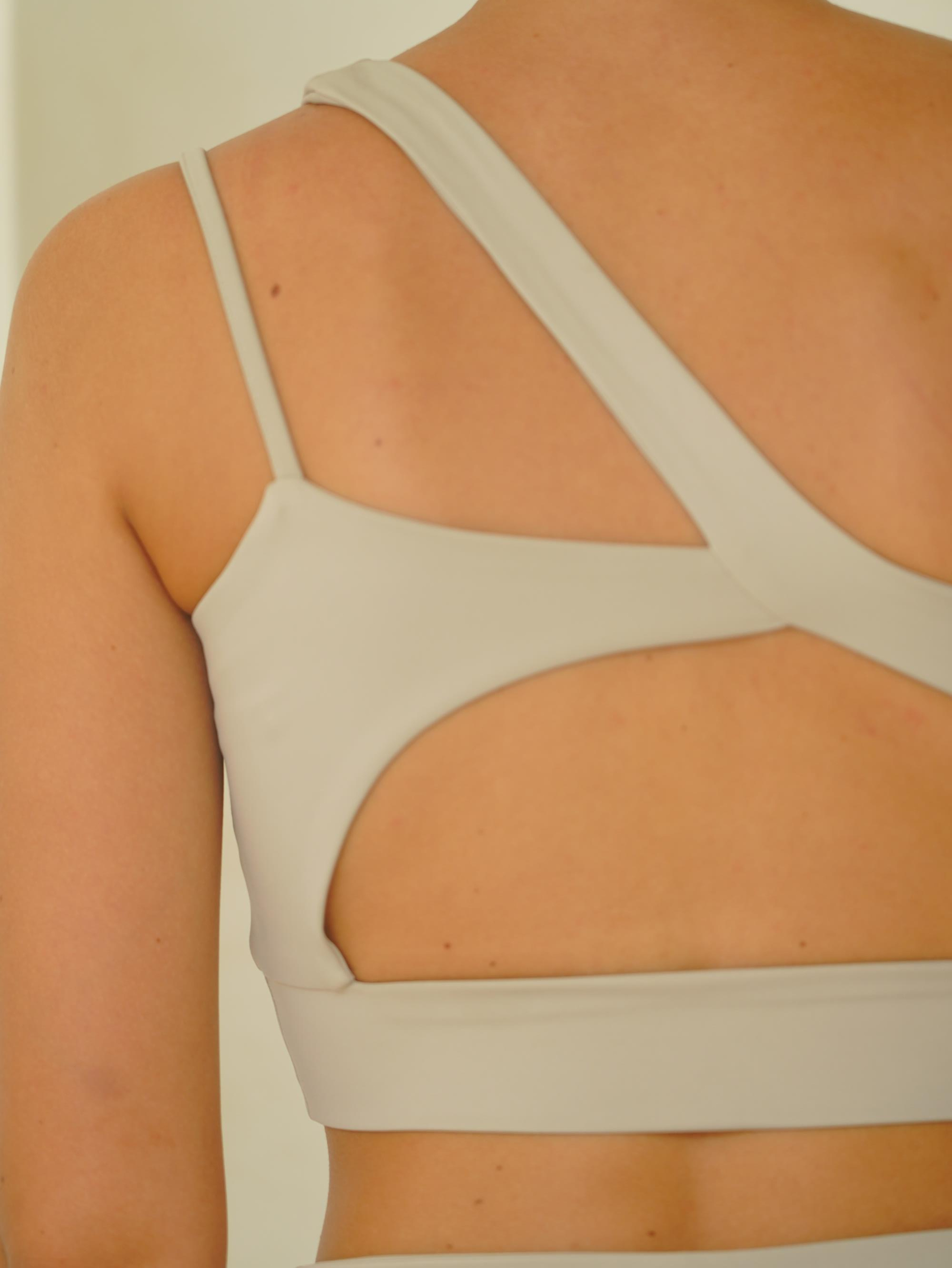 Asana Omuz Detay Spor Taş Crop