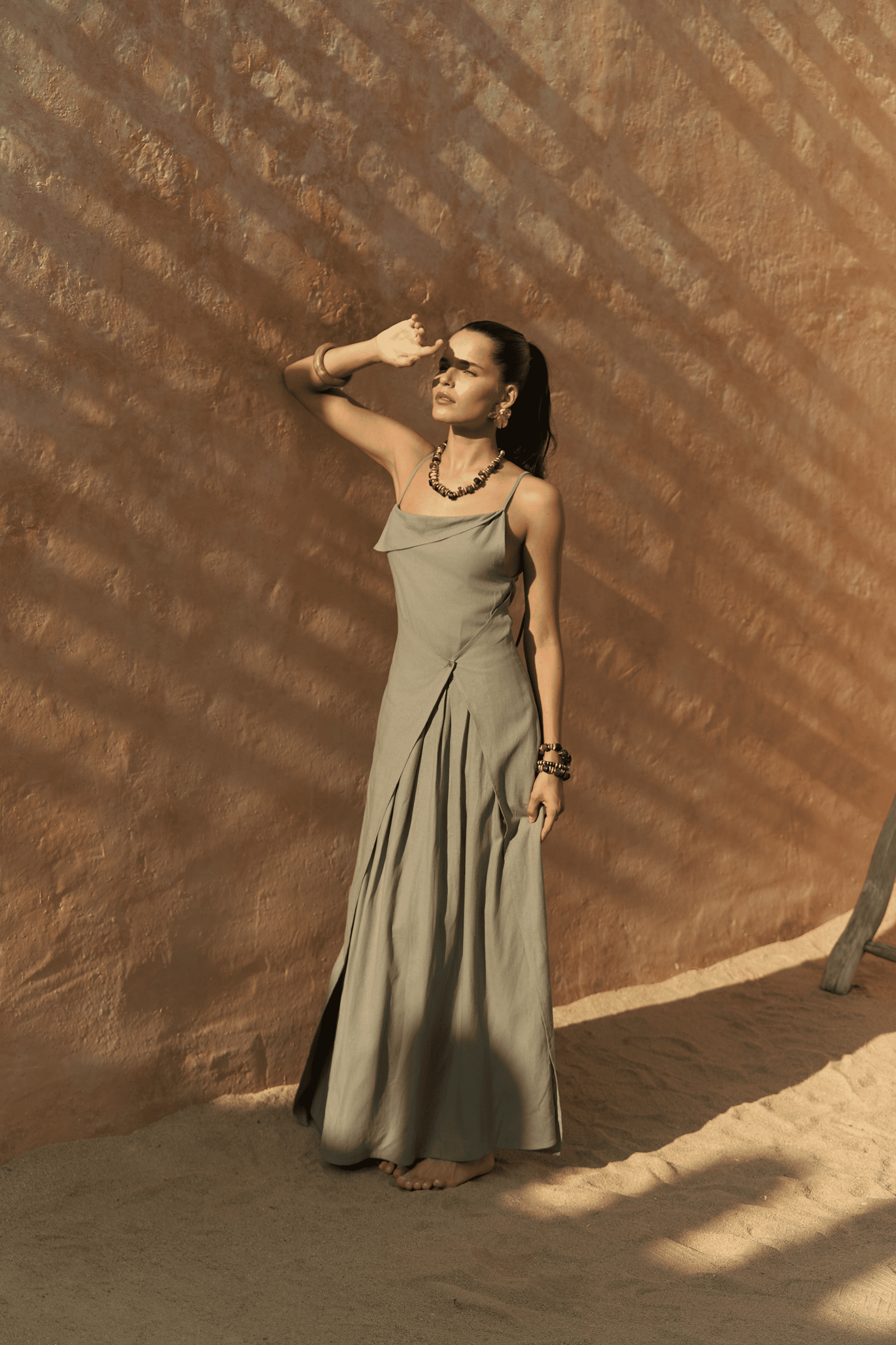 Blantyre Askılı Uzun Haki Keten Elbise