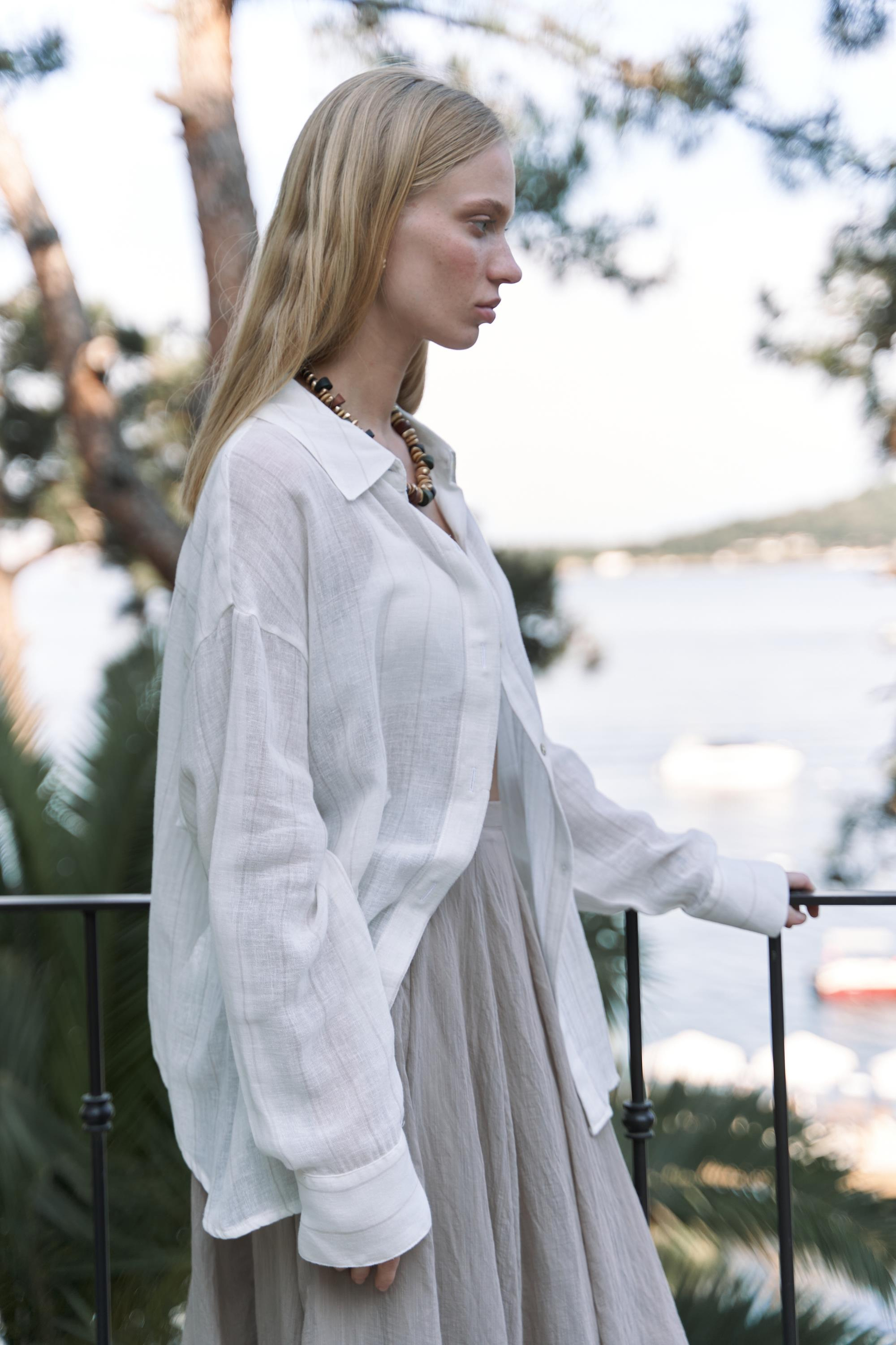 Calynn Sırt Dekolteli Çizgili Ekru Keten Gömlek