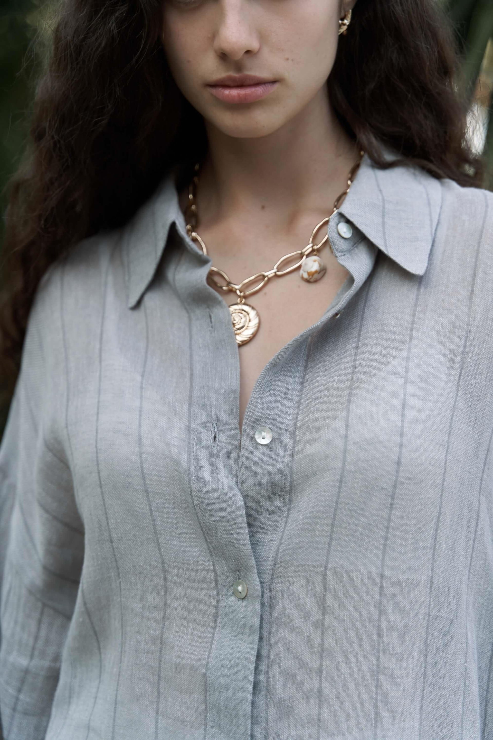 Calynn Sırt Dekolteli Çizgili Vizon Keten Gömlek