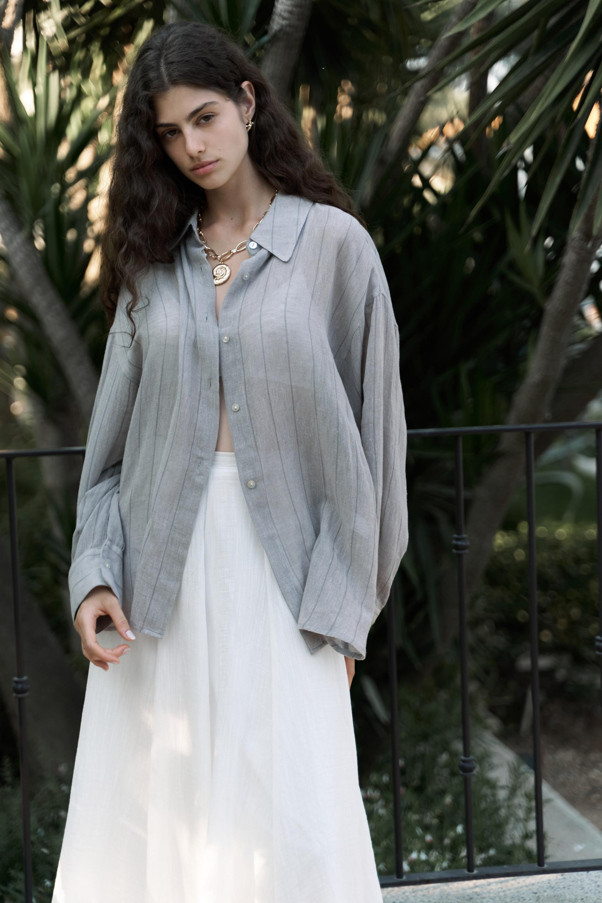 Calynn Sırt Dekolteli Çizgili Vizon Keten Gömlek