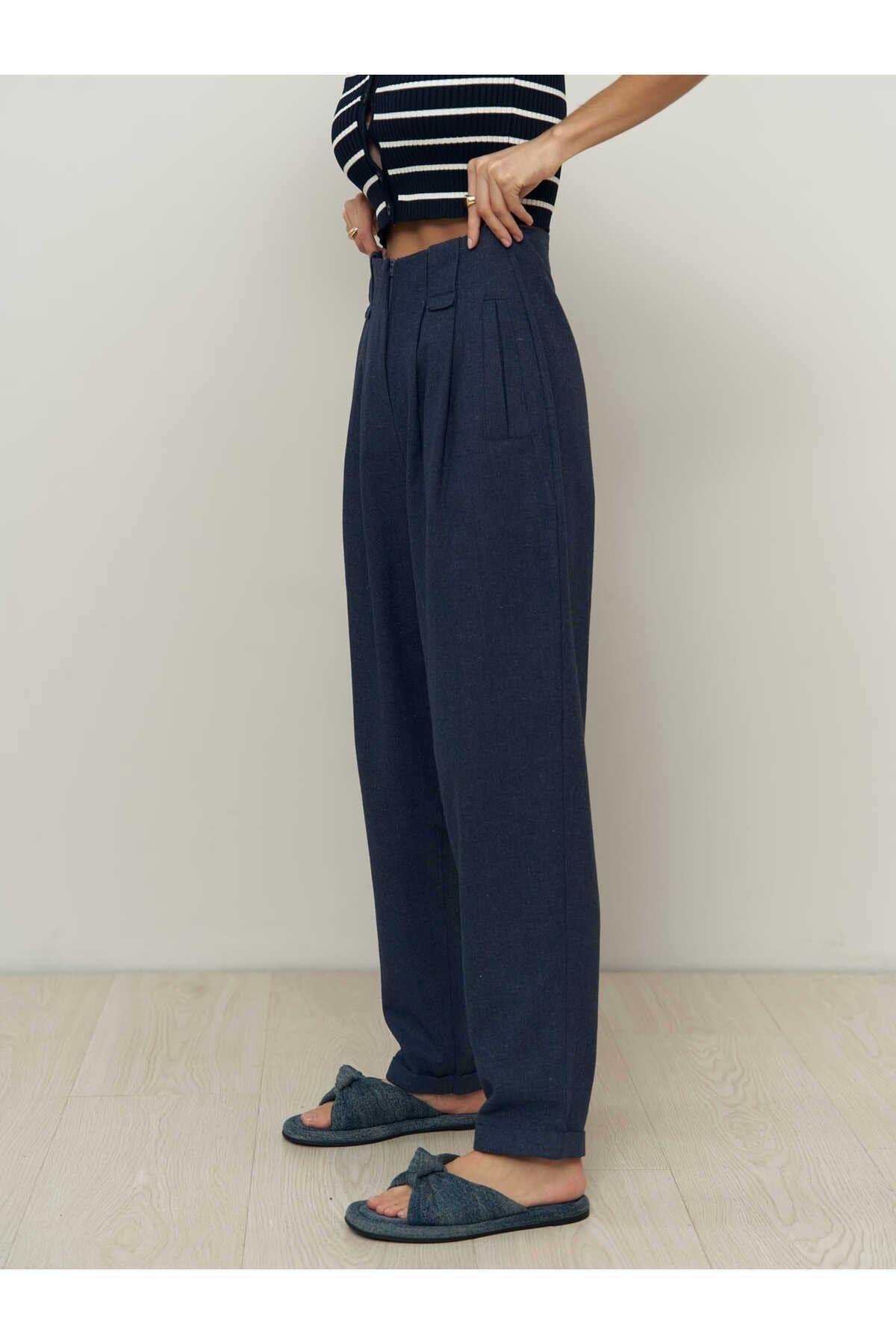 Bohemai Carrot Dark Blue Linen Trousers