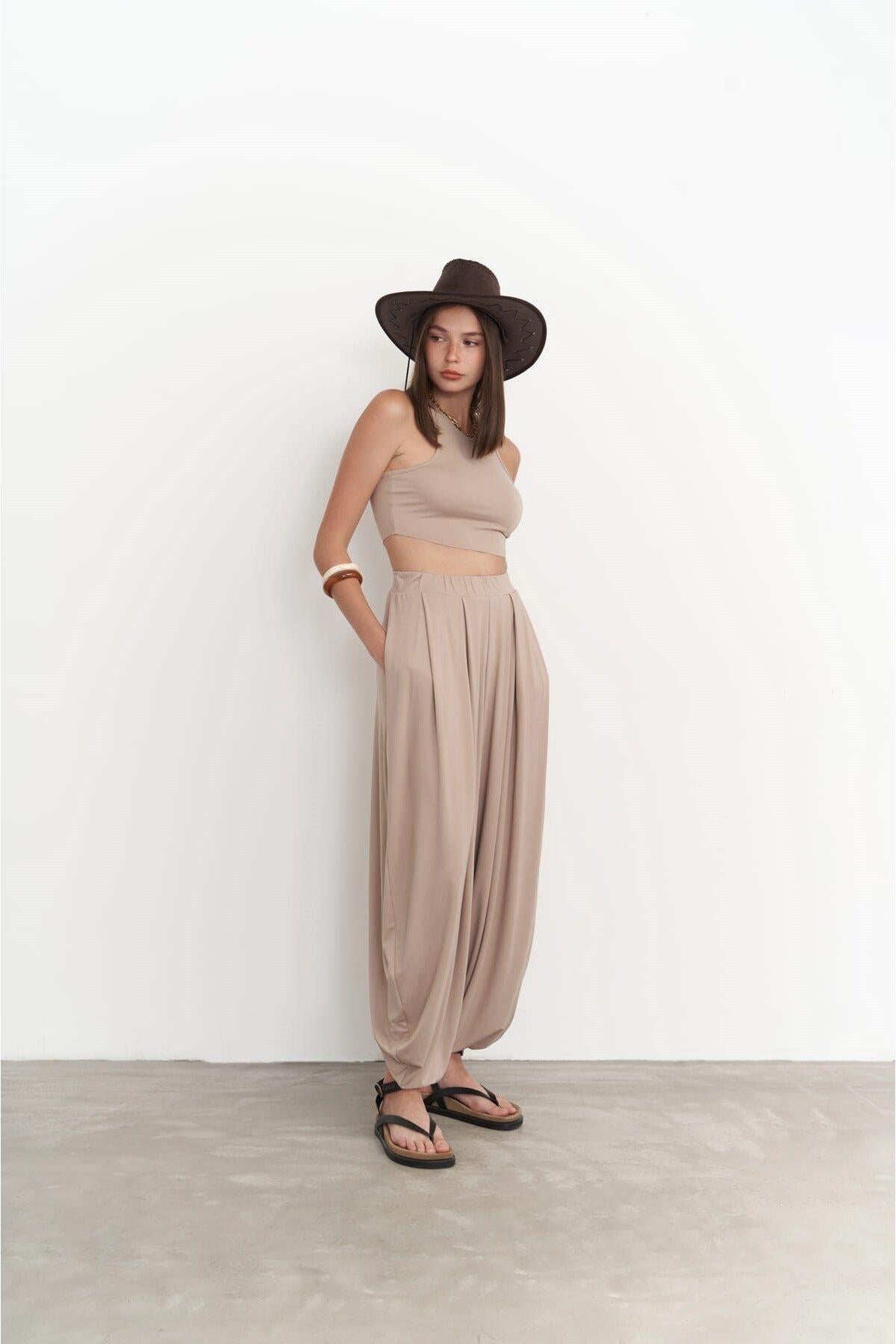 Casey Dark Beige Crop & Pants Set