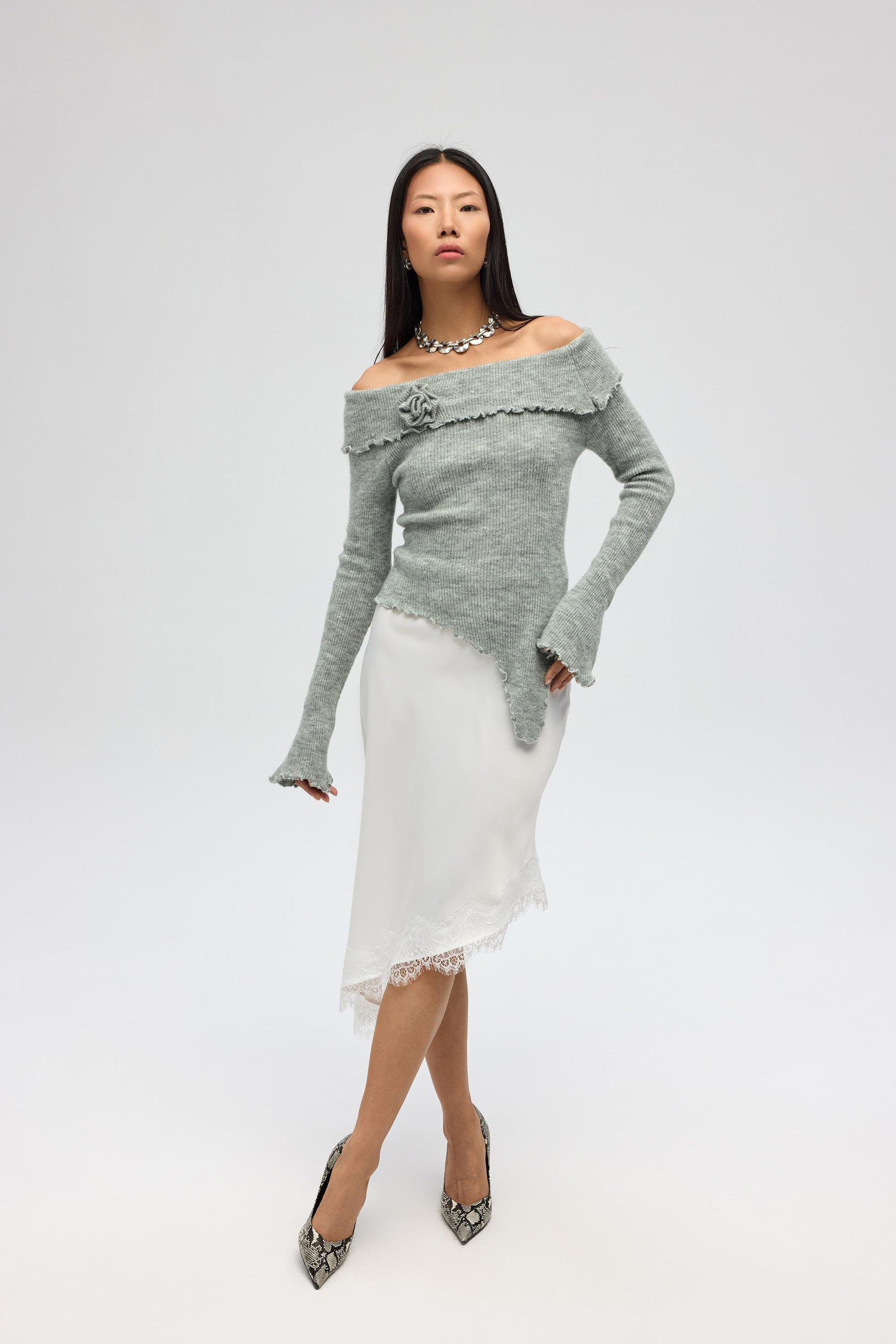 Casica Carmen Yaka Gri Triko Kazak