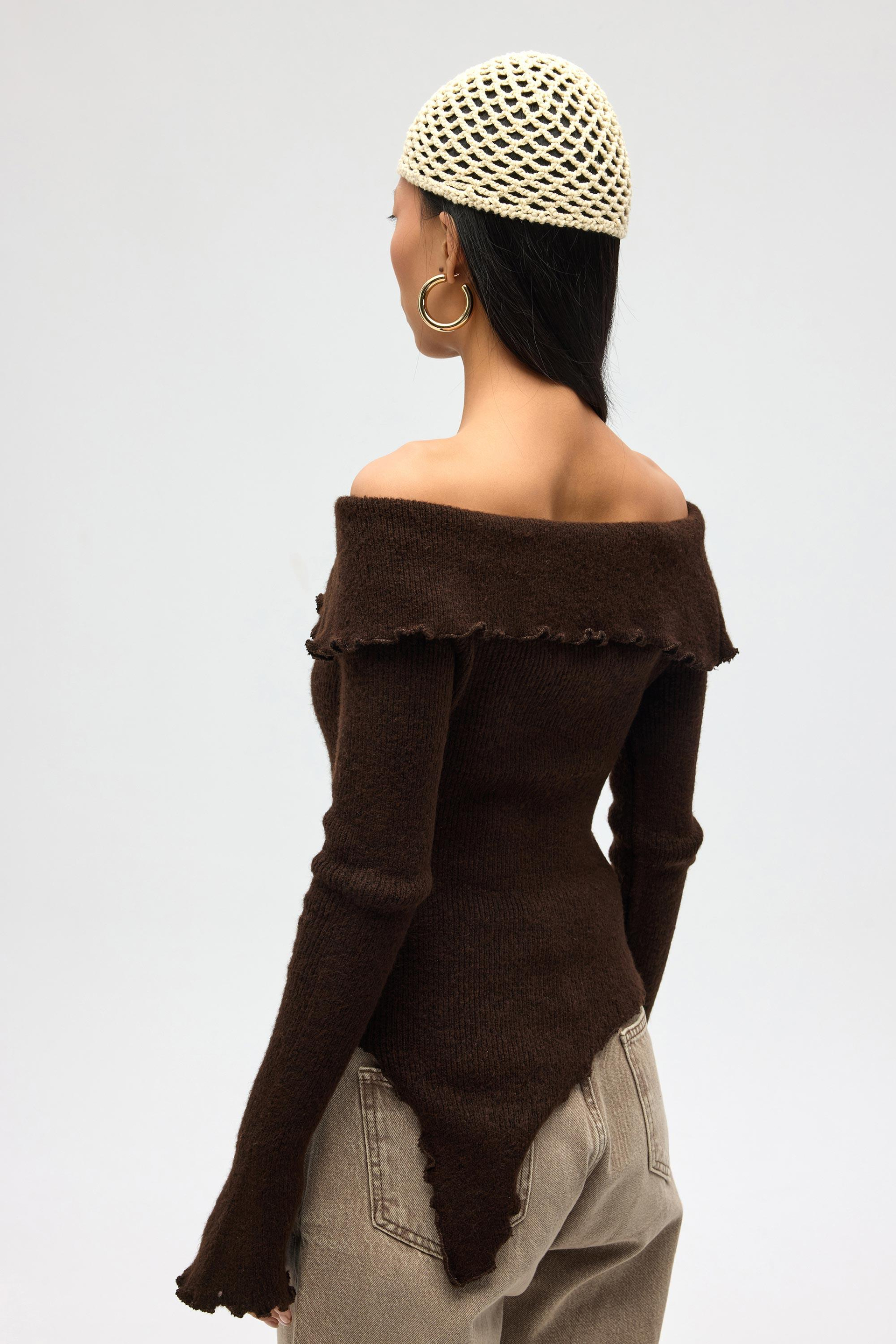 Casica Carmen Yaka Kahve Triko Kazak