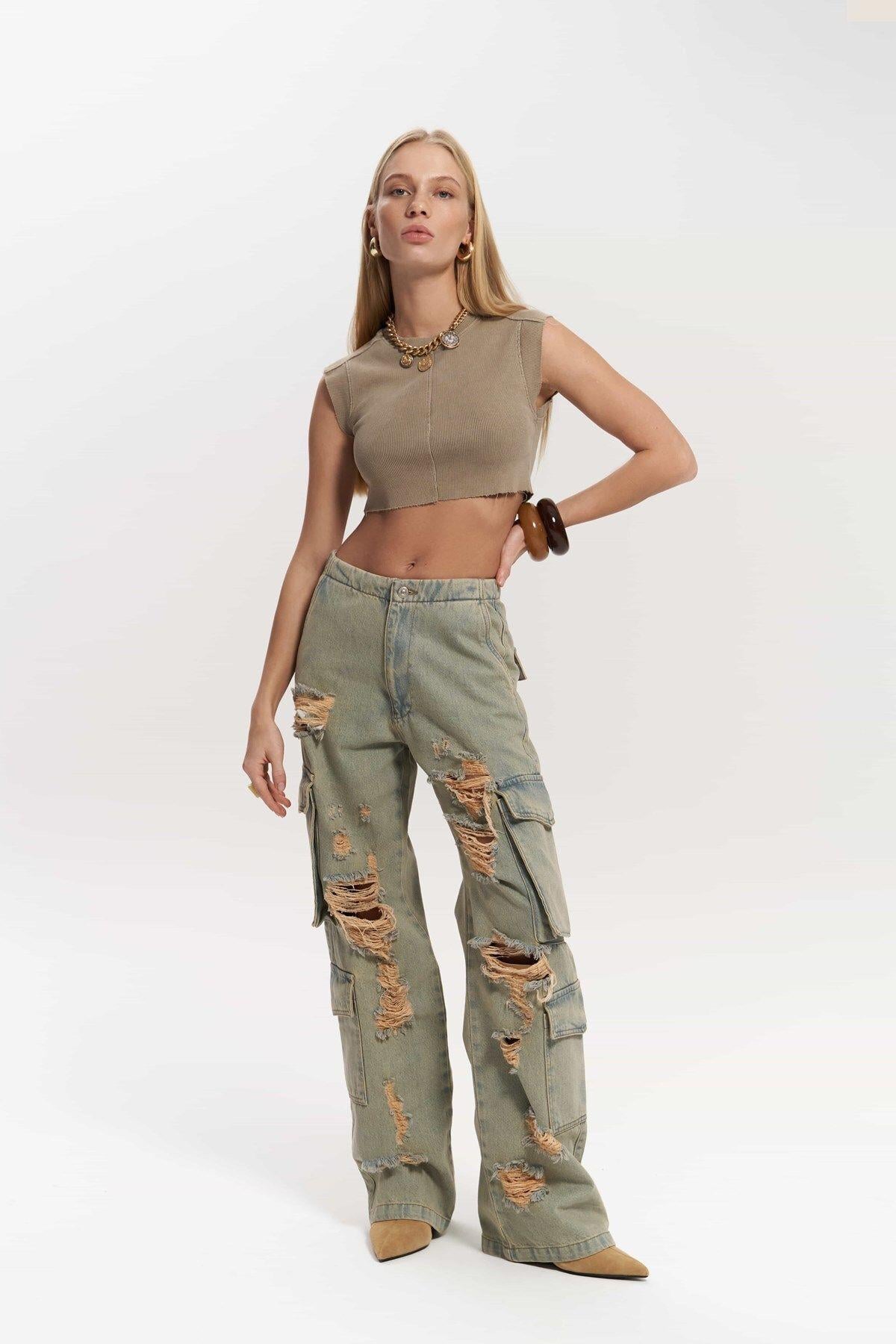 Dries Dirty Gray Ripped Cargo Jeans