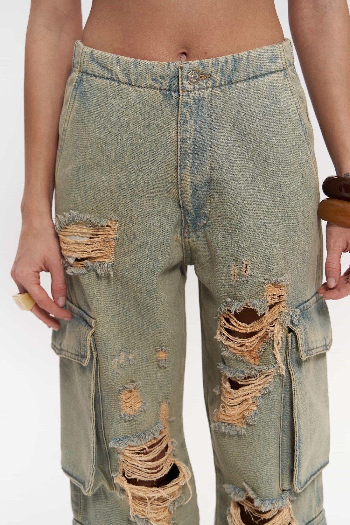 Dries Dirty Gray Ripped Cargo Jeans