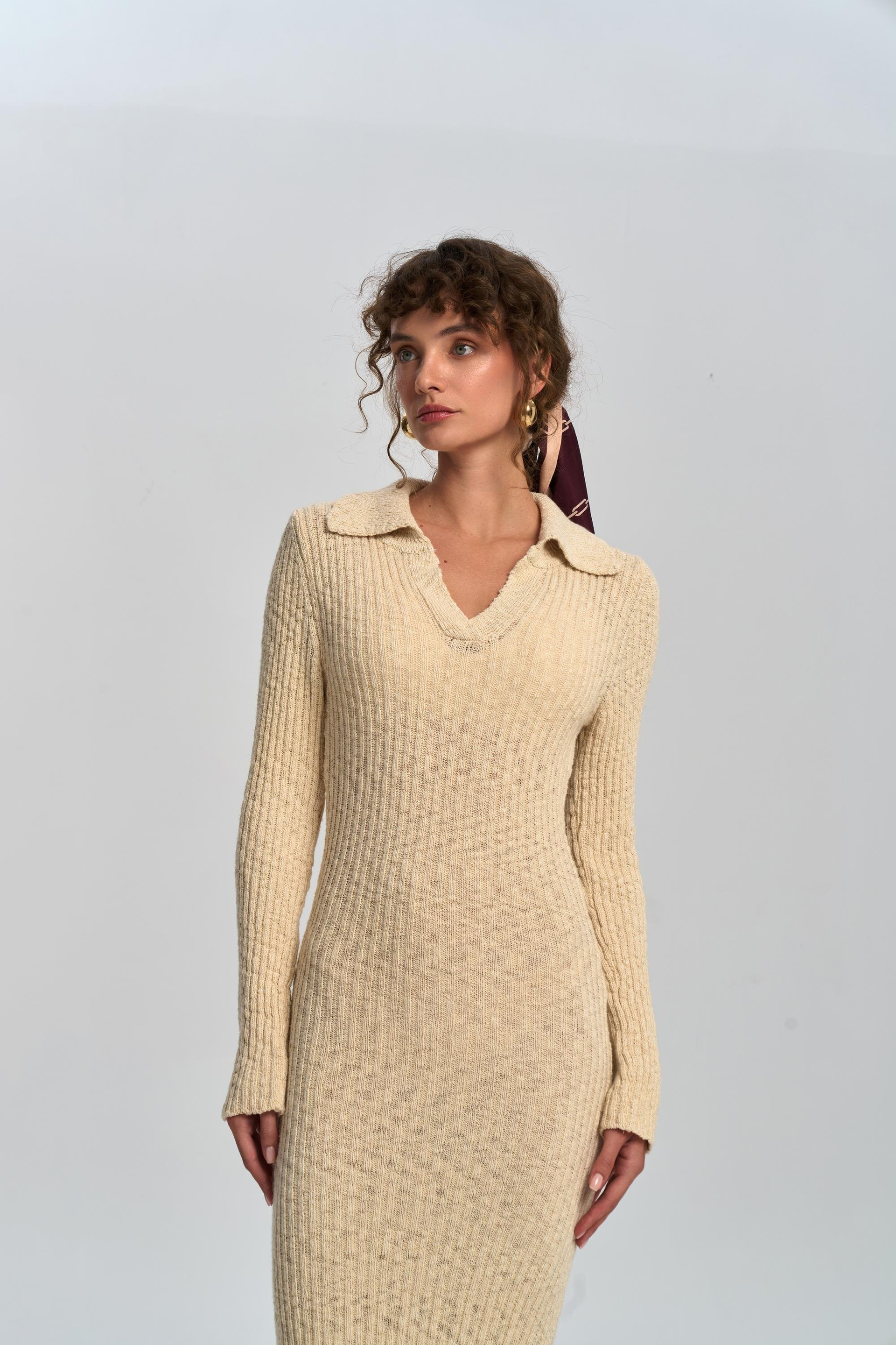 Eloria Polo Yaka Bej Triko Elbise