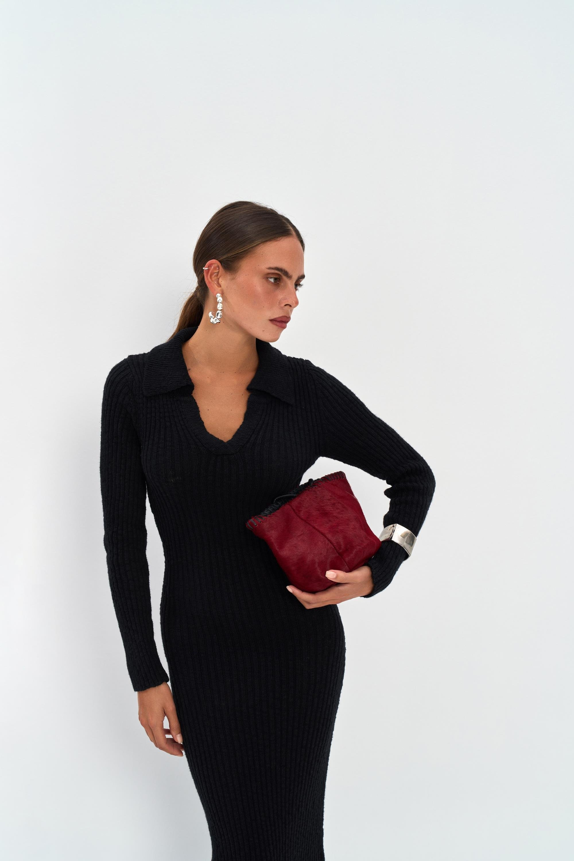 Eloria Polo Yaka Siyah Triko Elbise