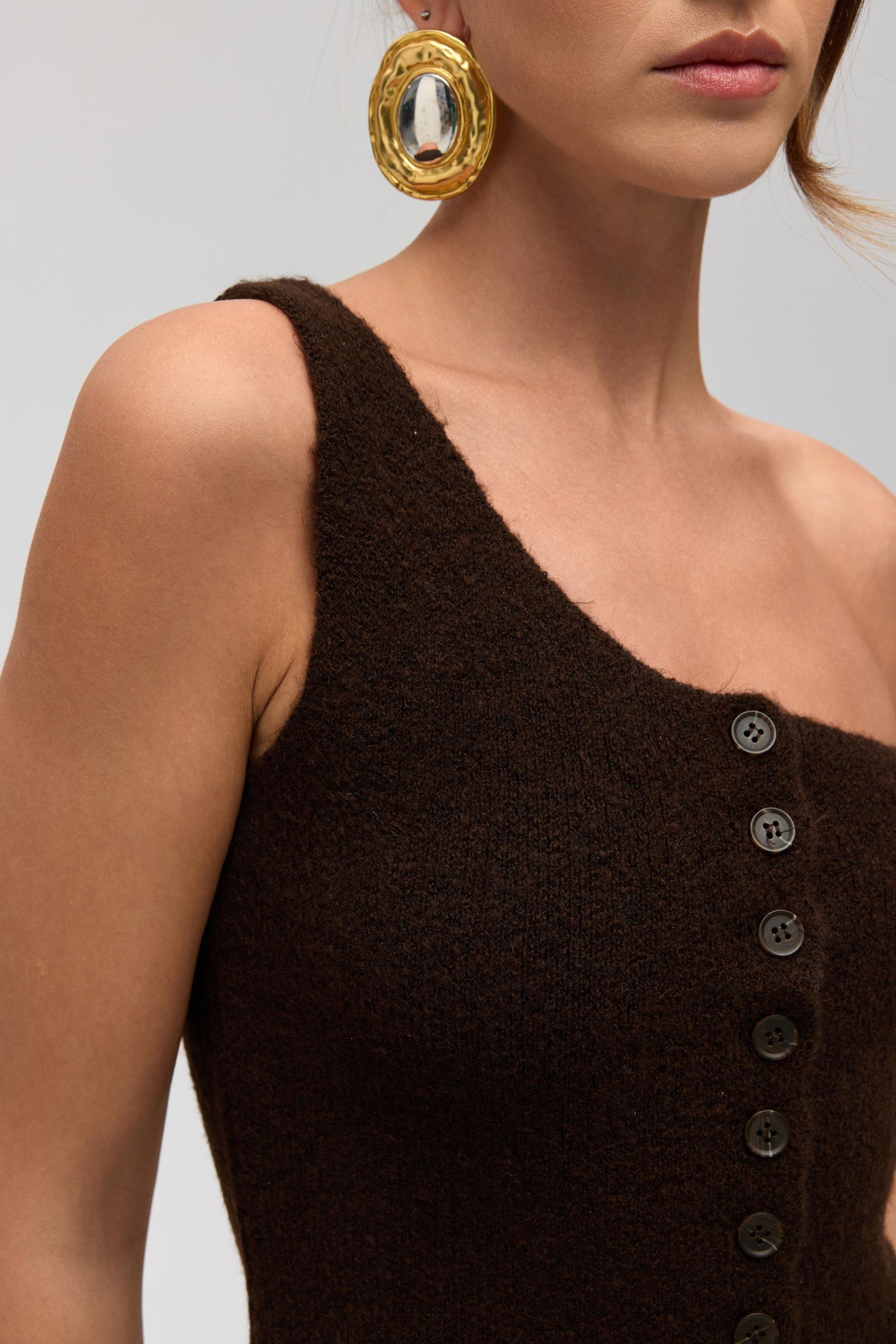 Elvar Tek Omuz Kahve Triko Crop