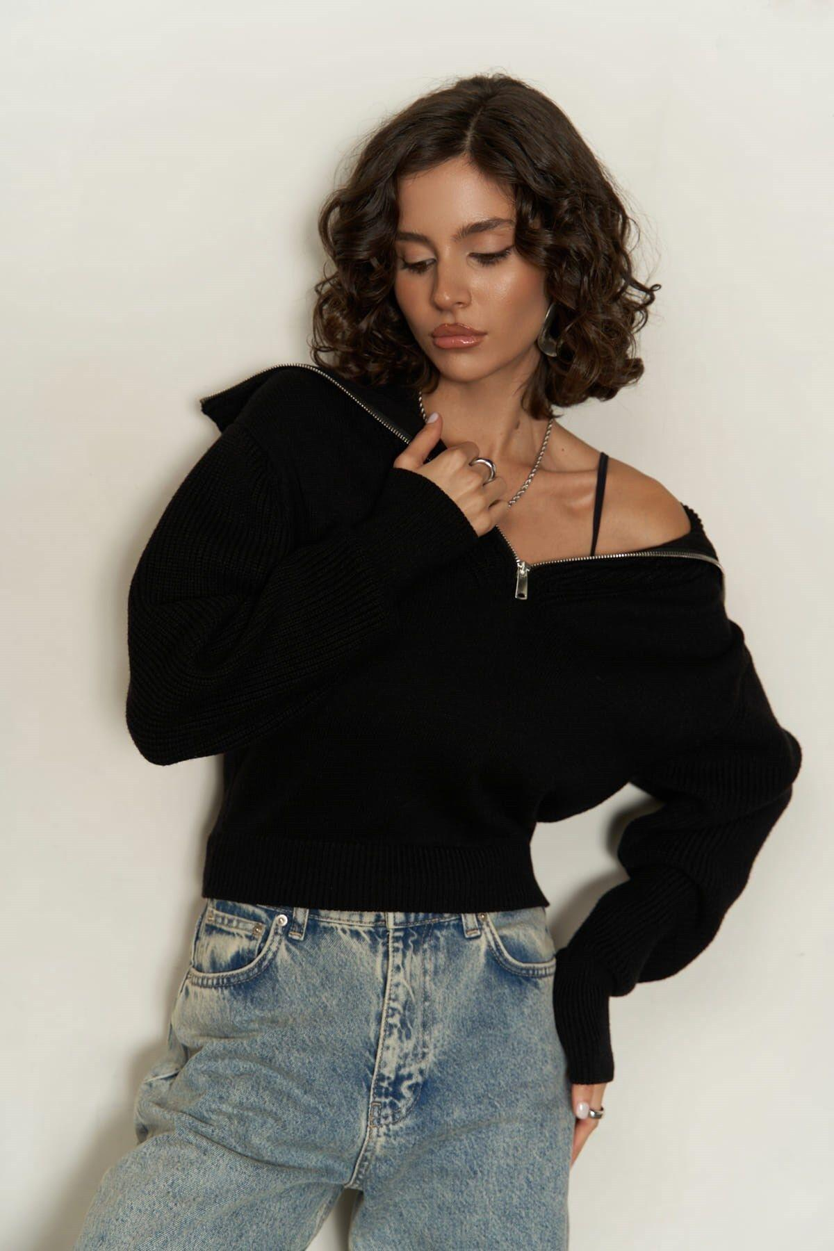 Endless Yarım Zrope-Up Black Sweater