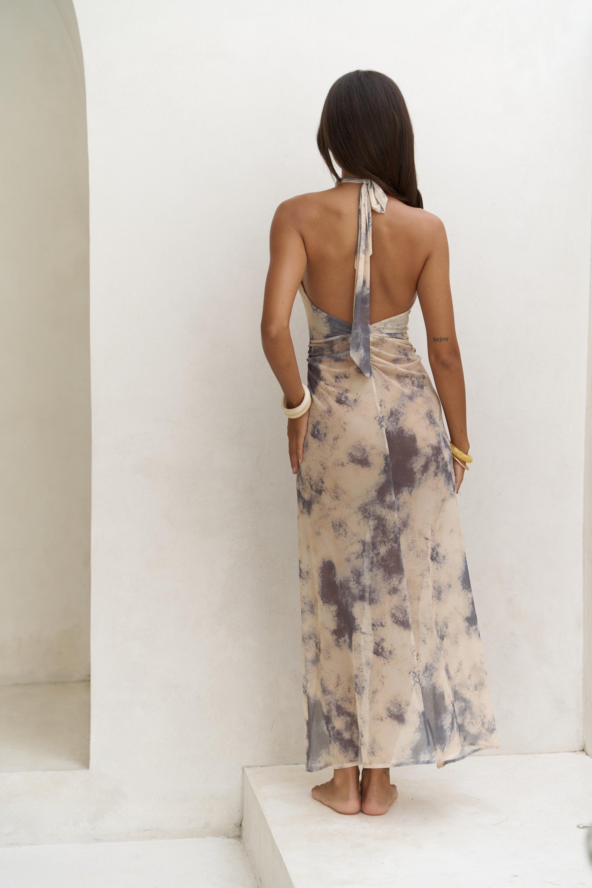 Enonireh Dekolteli Sarı Uzun Elbise