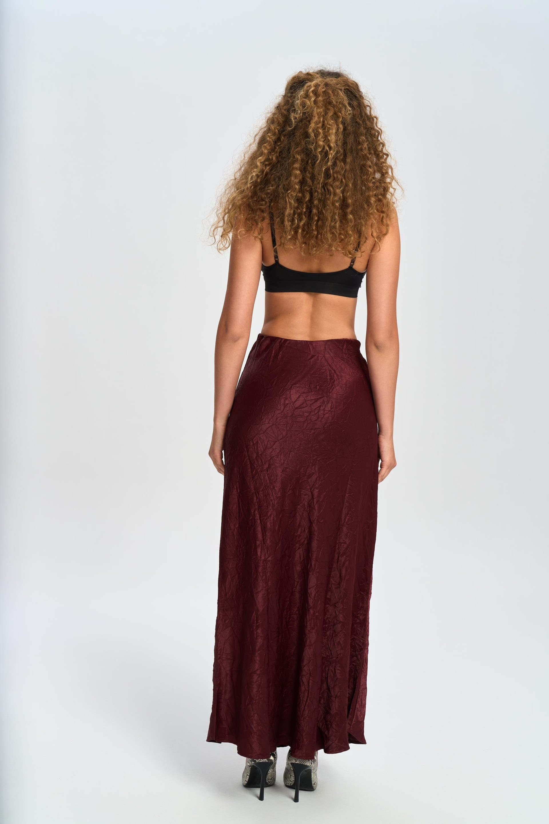 Eubah Kırışık Uzun Bordo Saten Etek