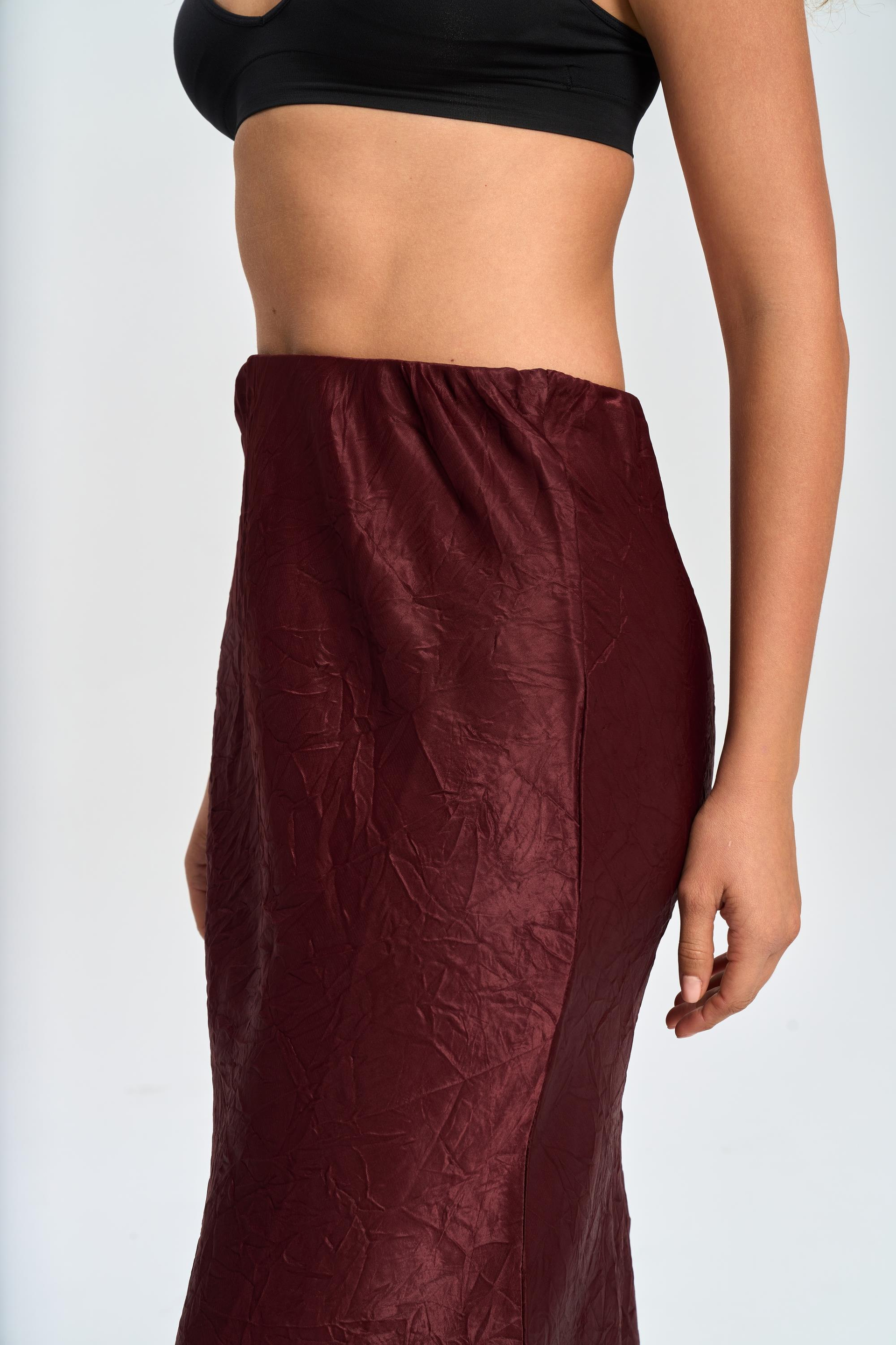 Eubah Kırışık Uzun Bordo Saten Etek